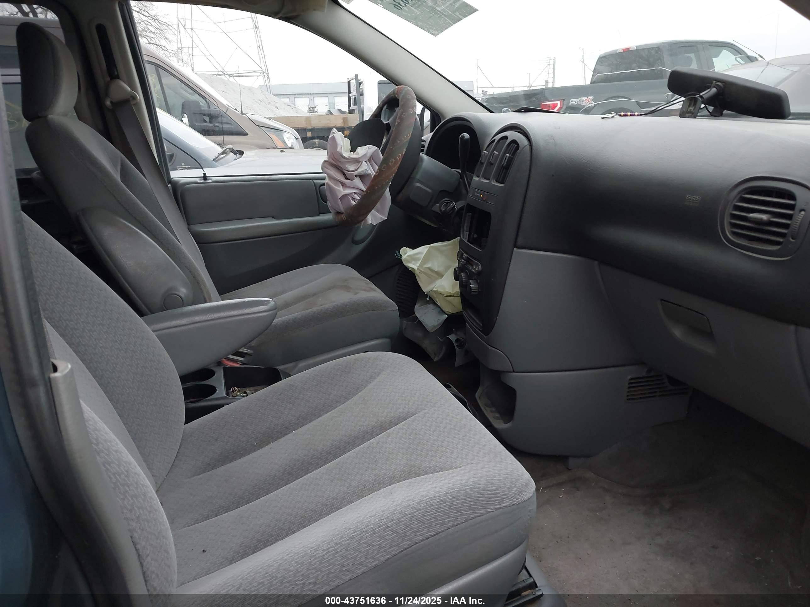 DODGE GRAND image 5
