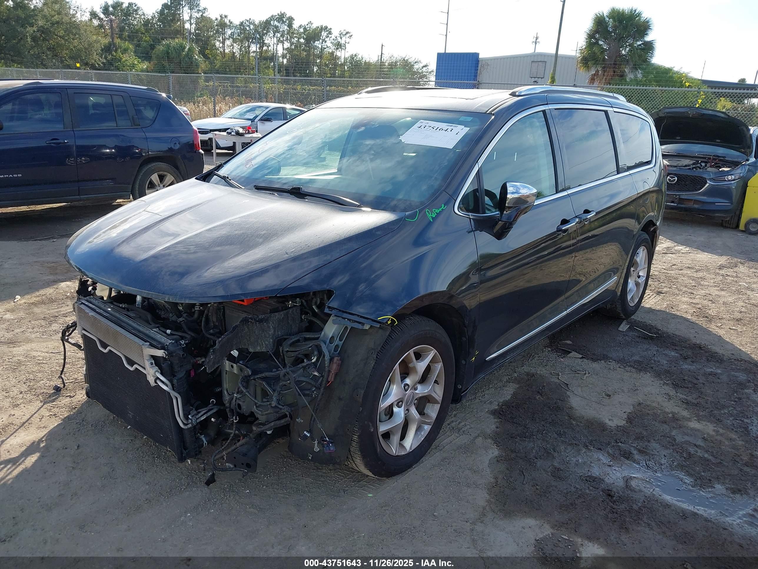 CHRYSLER PACIFICA image 2