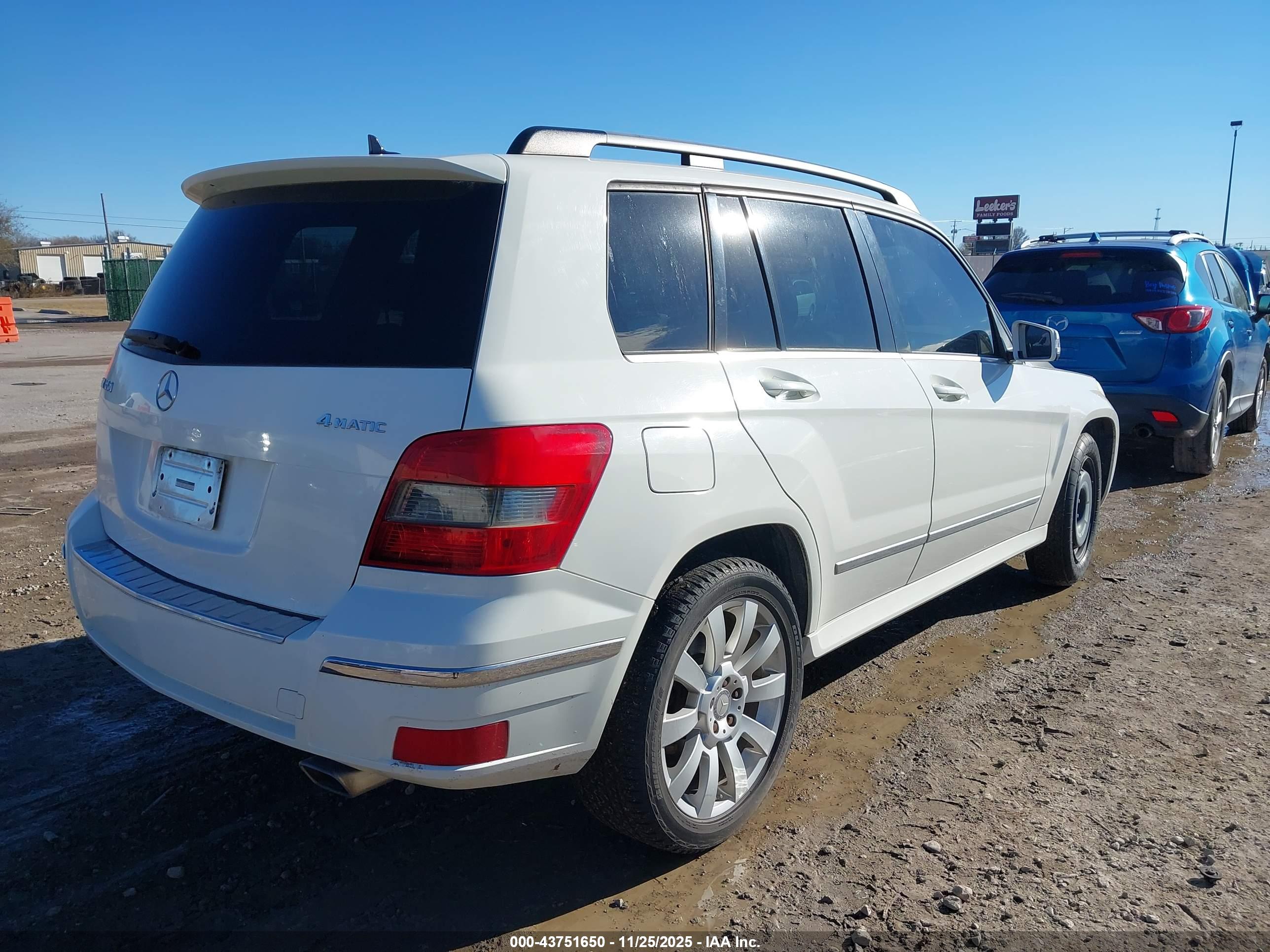 MERCEDES-BENZ GLK image 4