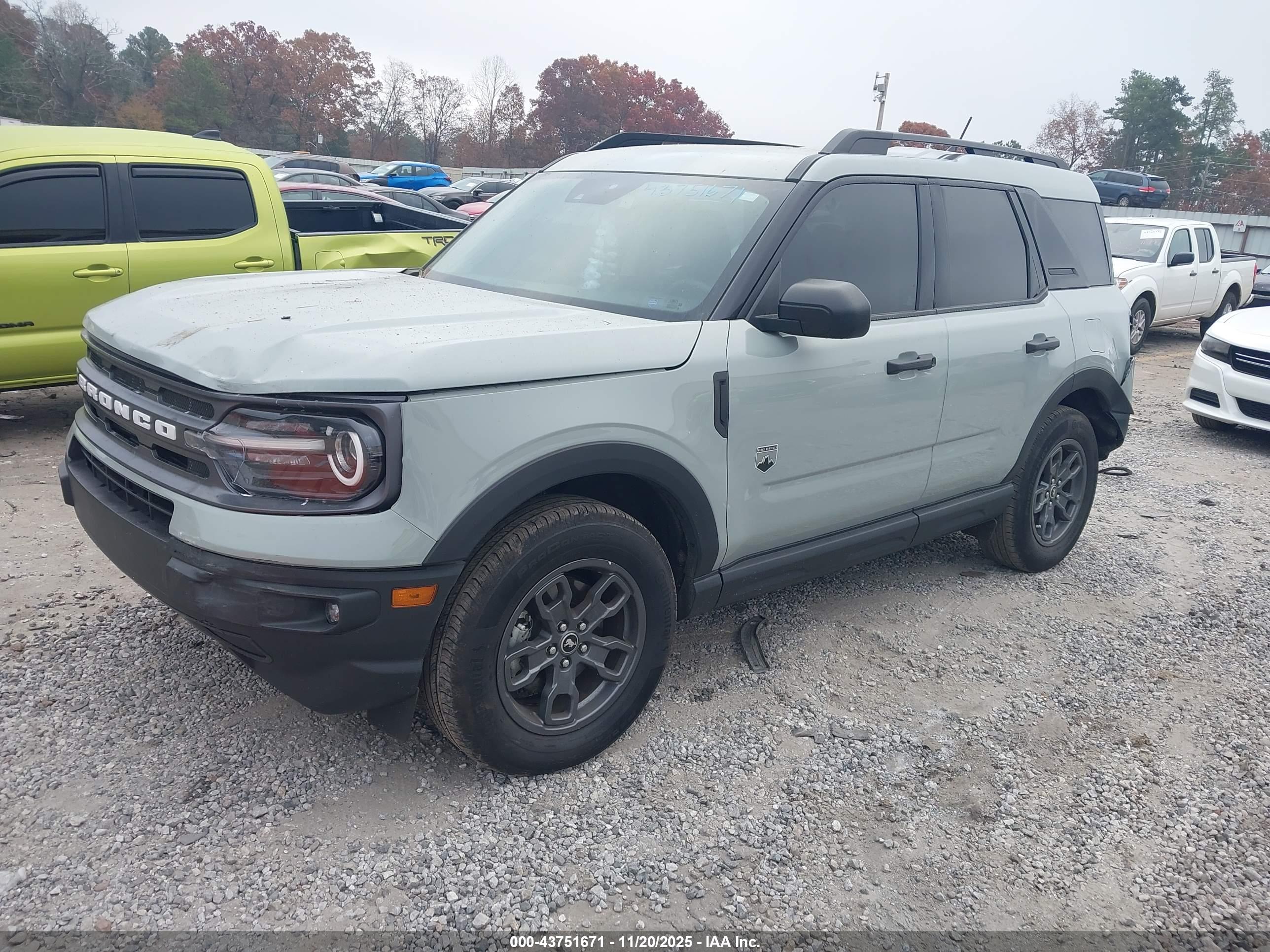FORD BRONCO image 2