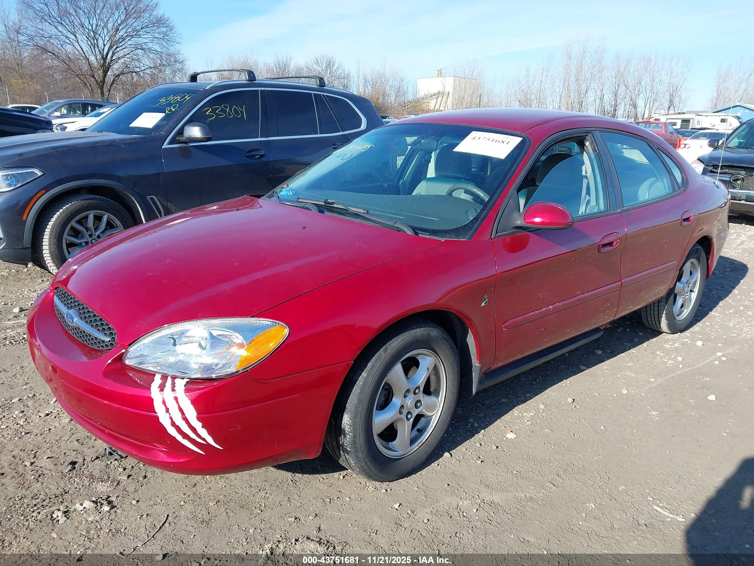 FORD TAURUS image 2
