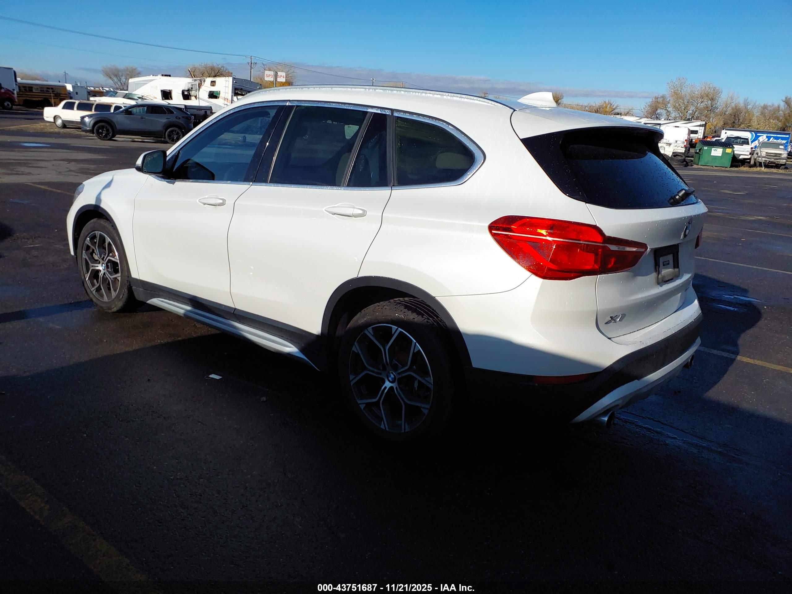BMW X1 image 3