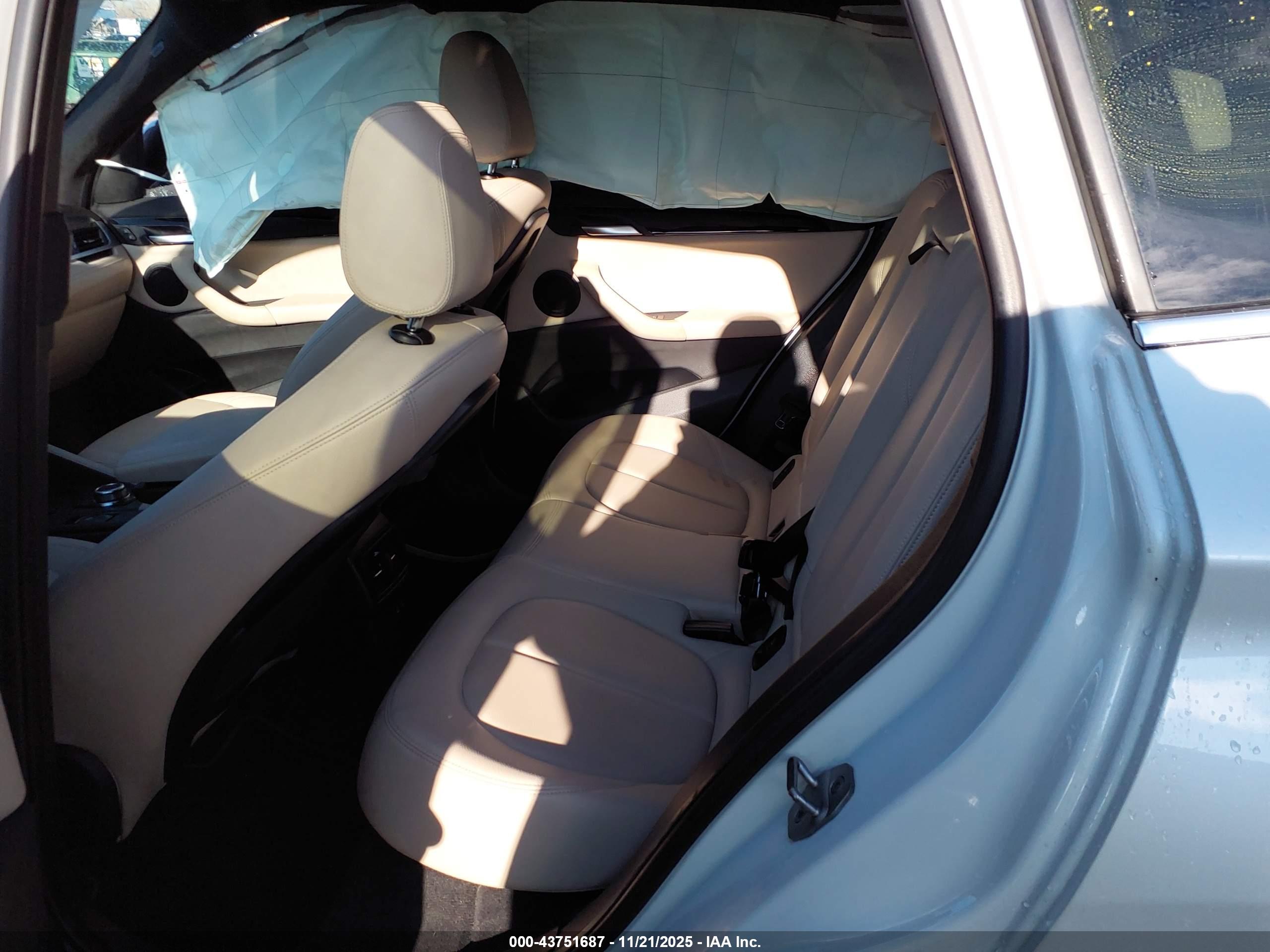 BMW X1 image 8