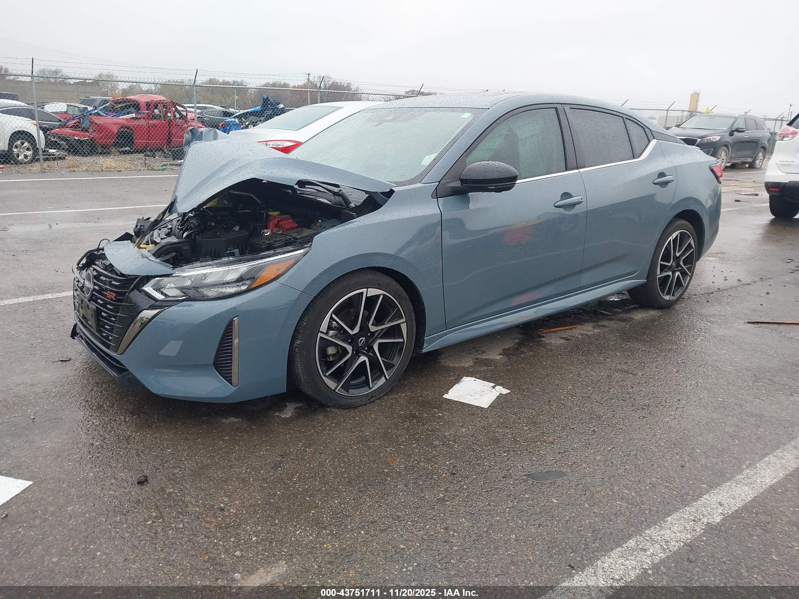 NISSAN SENTRA image 2