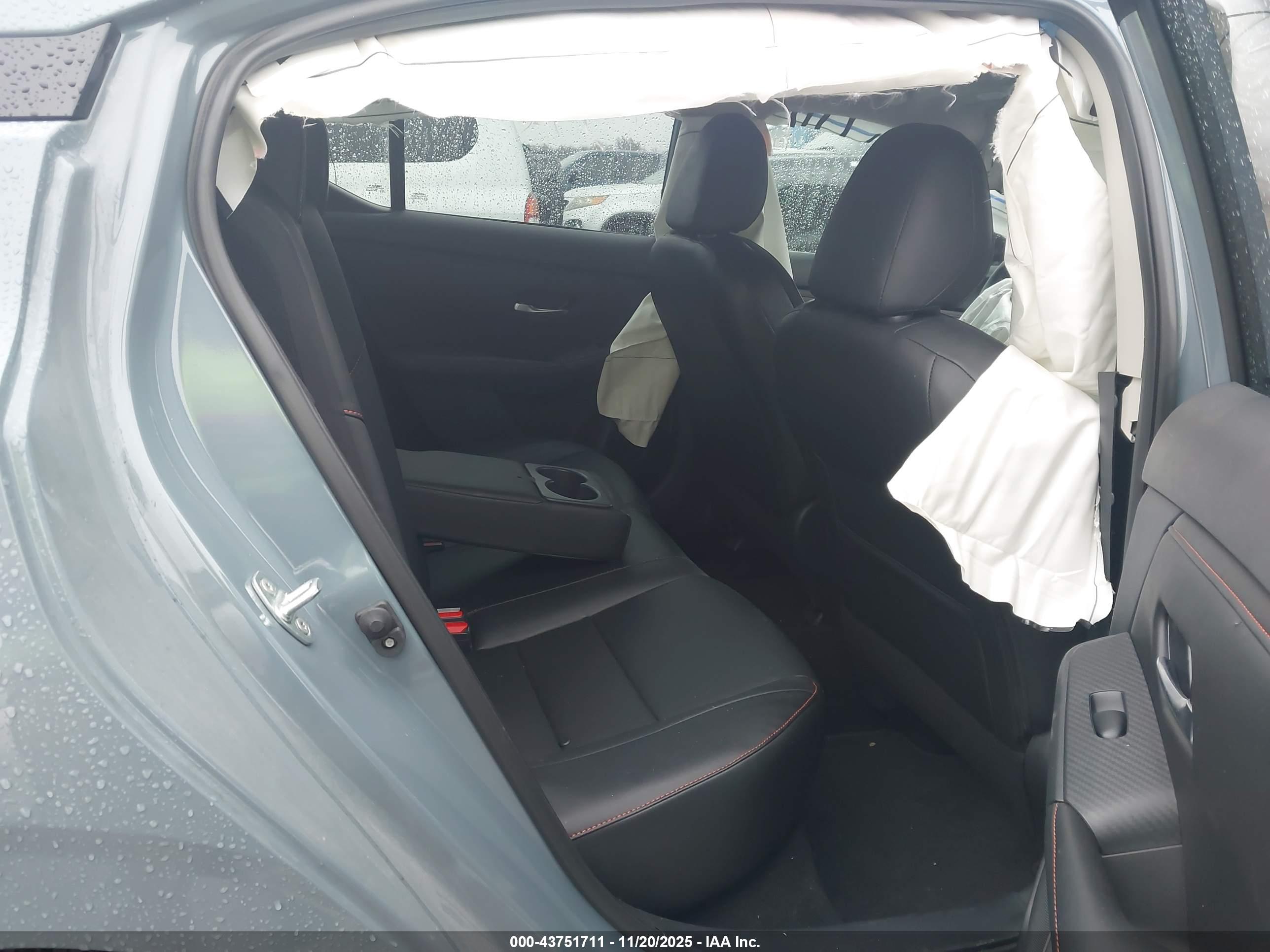 NISSAN SENTRA image 8