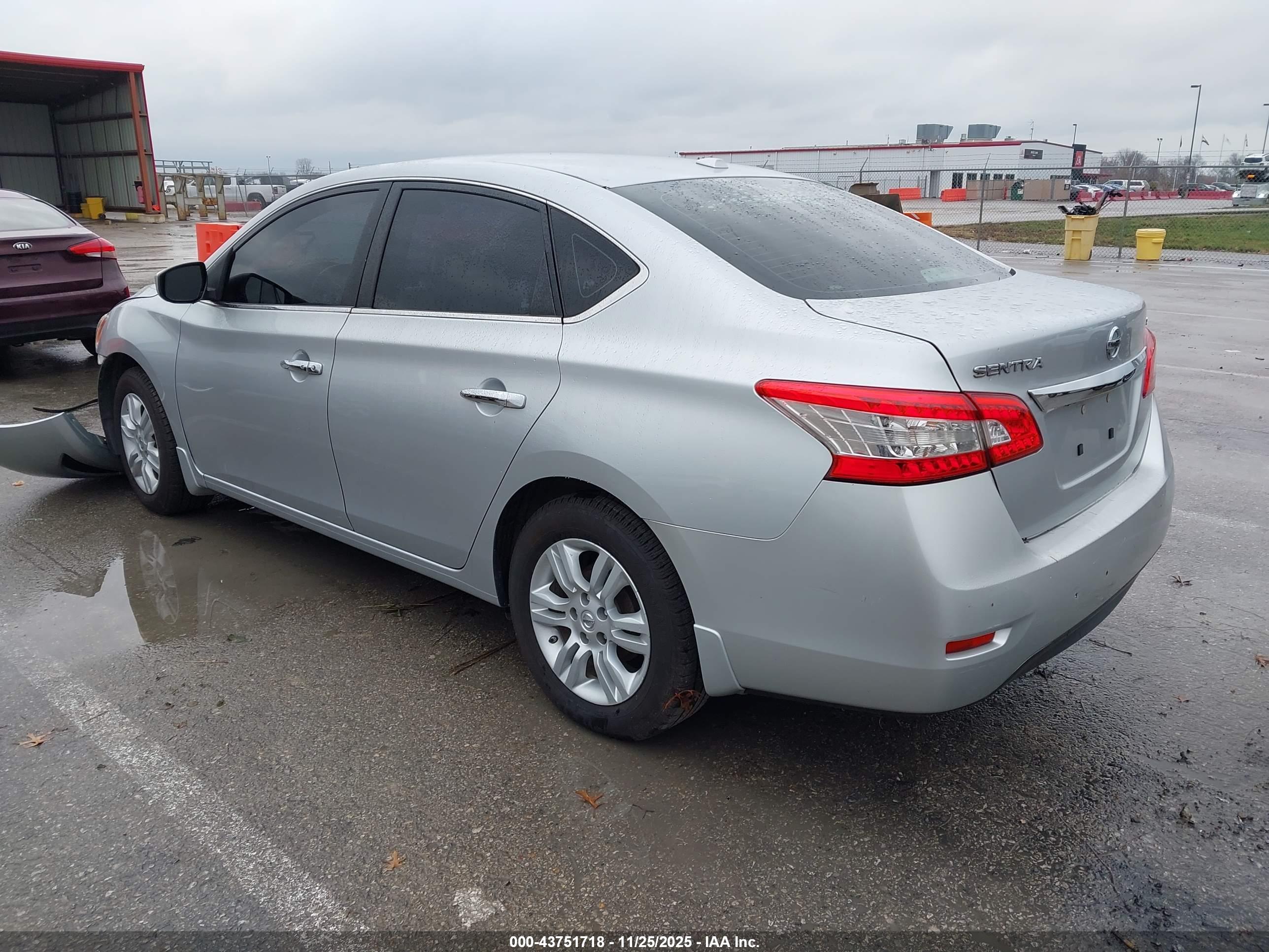 NISSAN SENTRA image 3