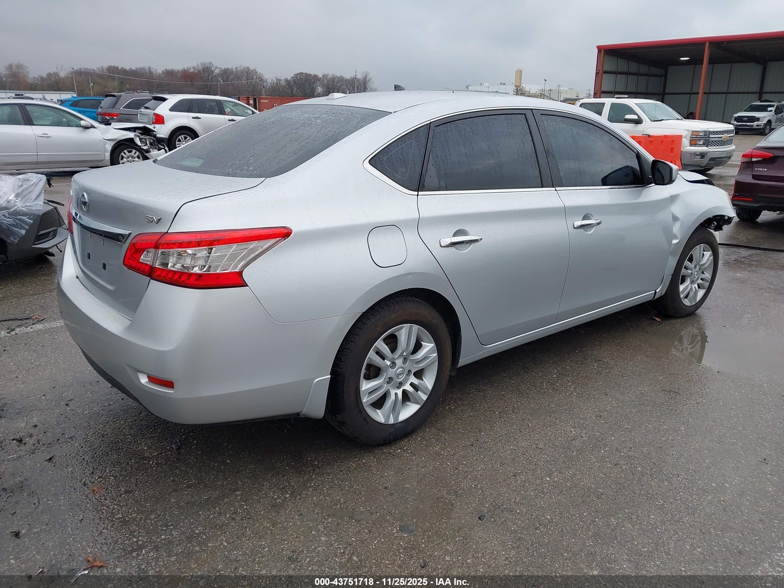 NISSAN SENTRA image 4
