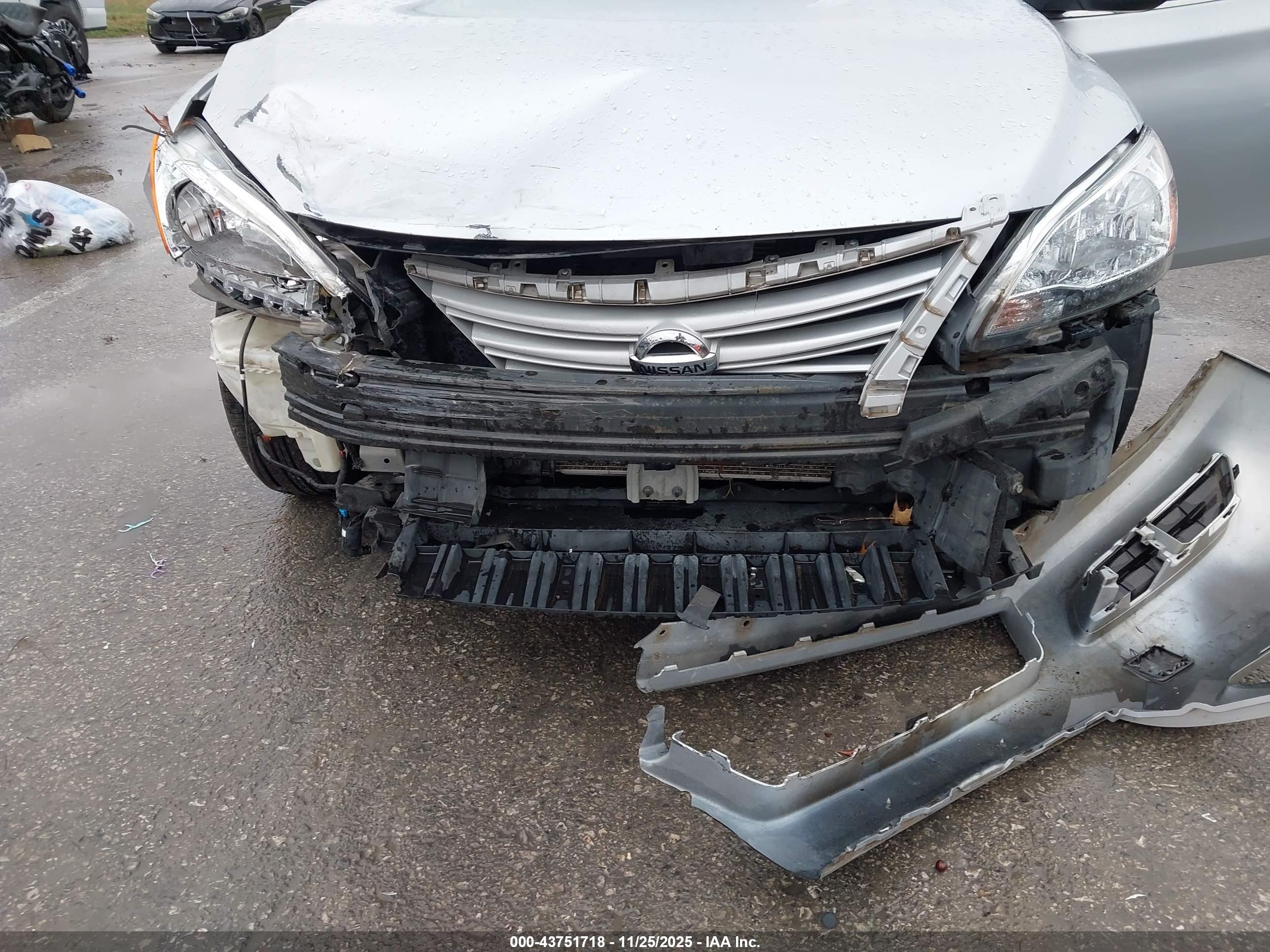 NISSAN SENTRA image 6