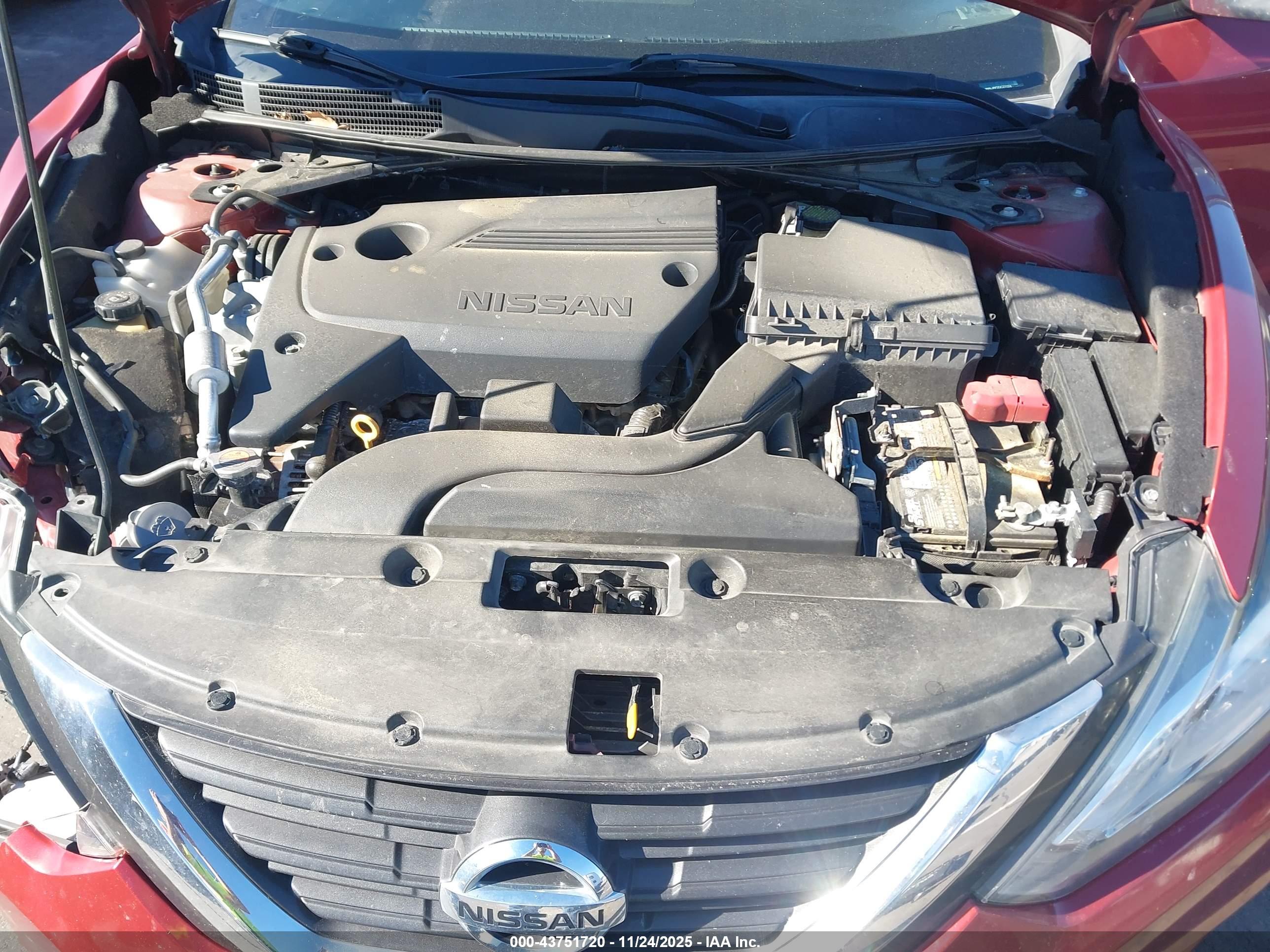 NISSAN ALTIMA image 10