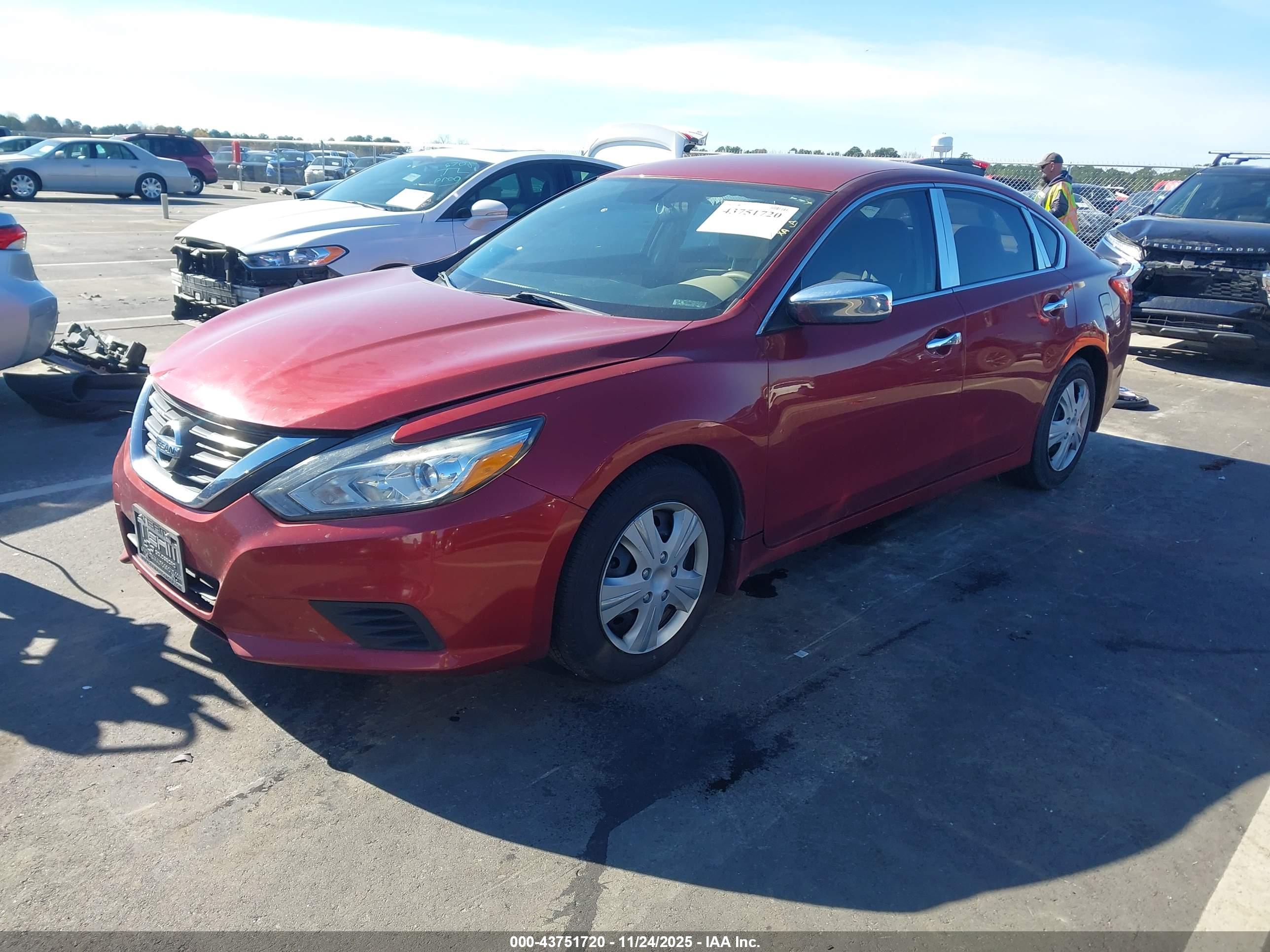 NISSAN ALTIMA image 2