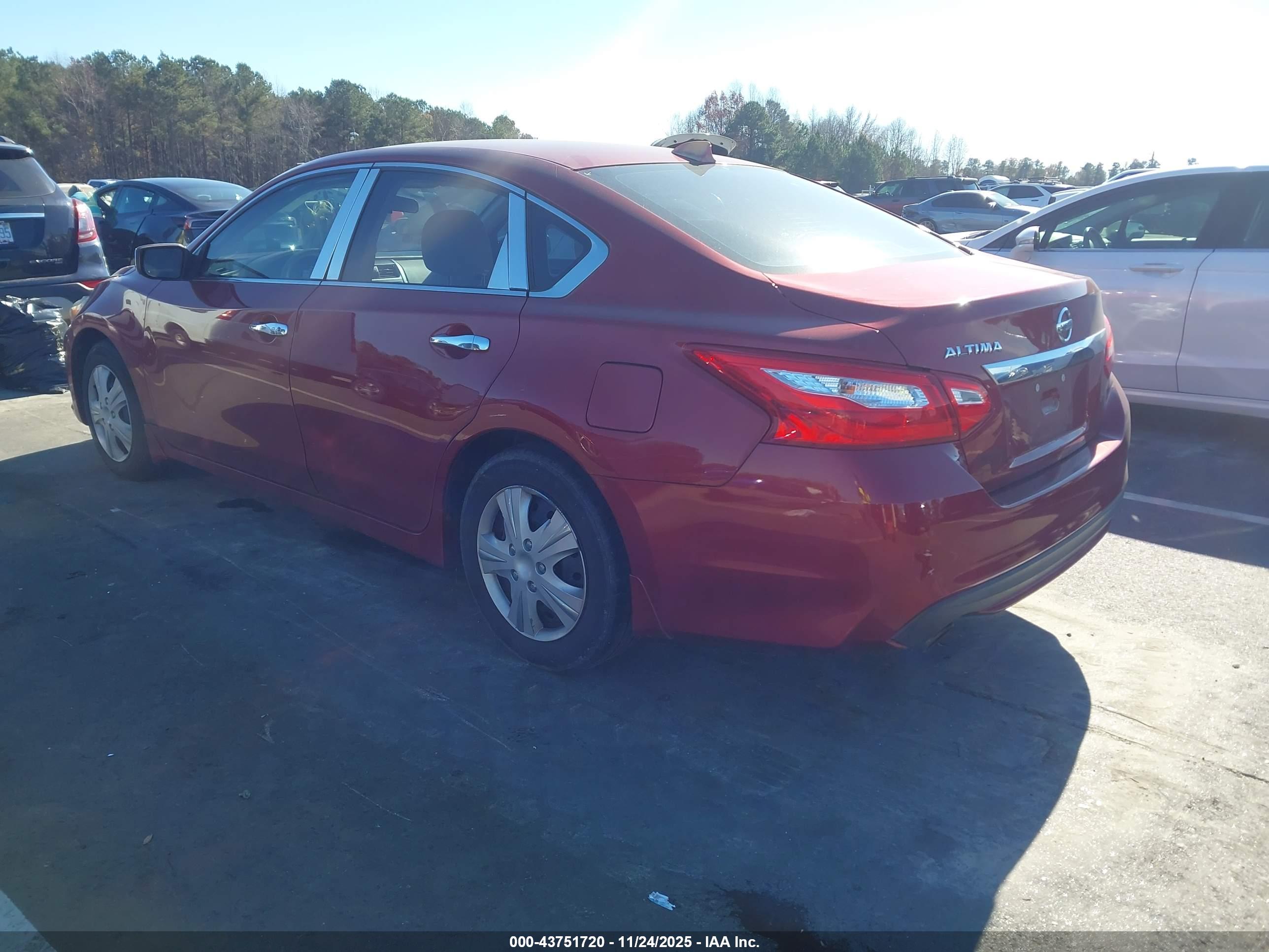 NISSAN ALTIMA image 3