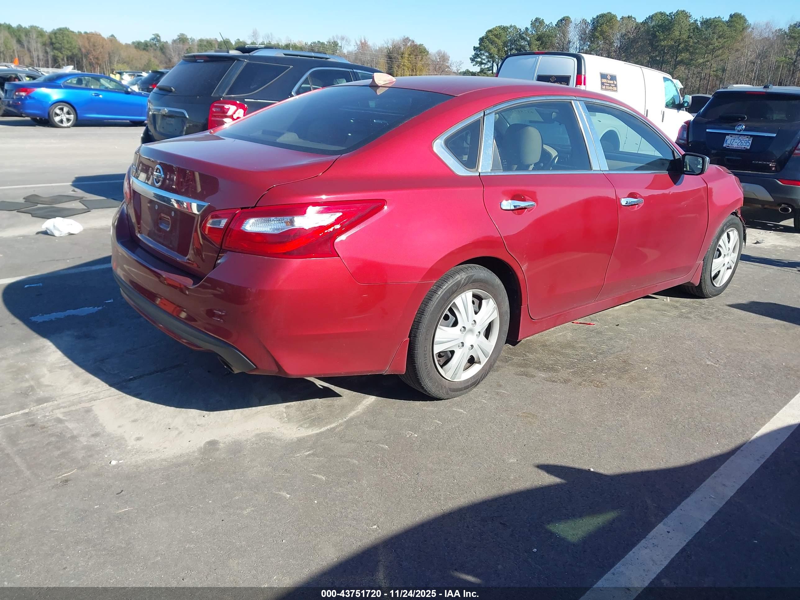 NISSAN ALTIMA image 4