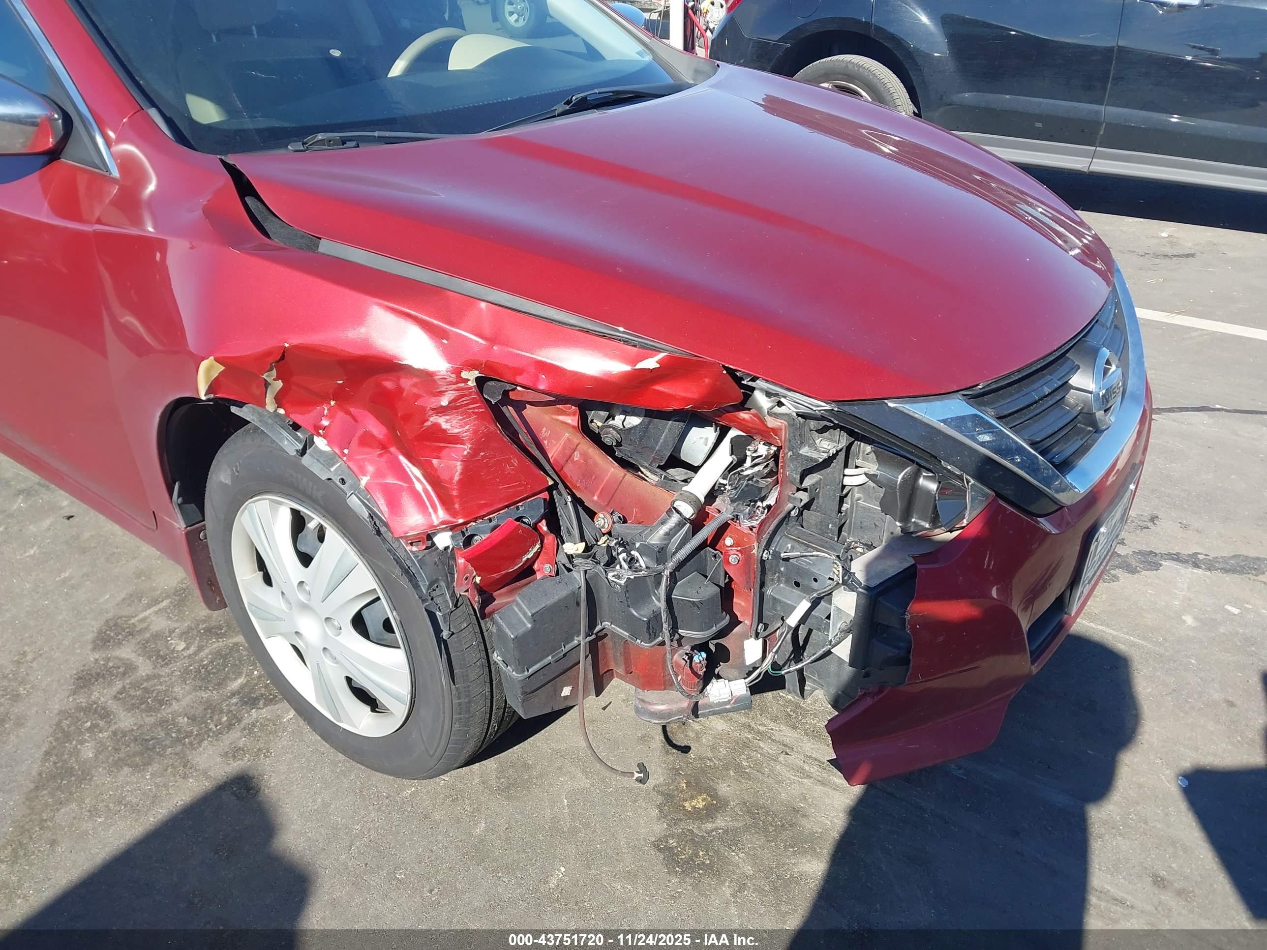 NISSAN ALTIMA image 6