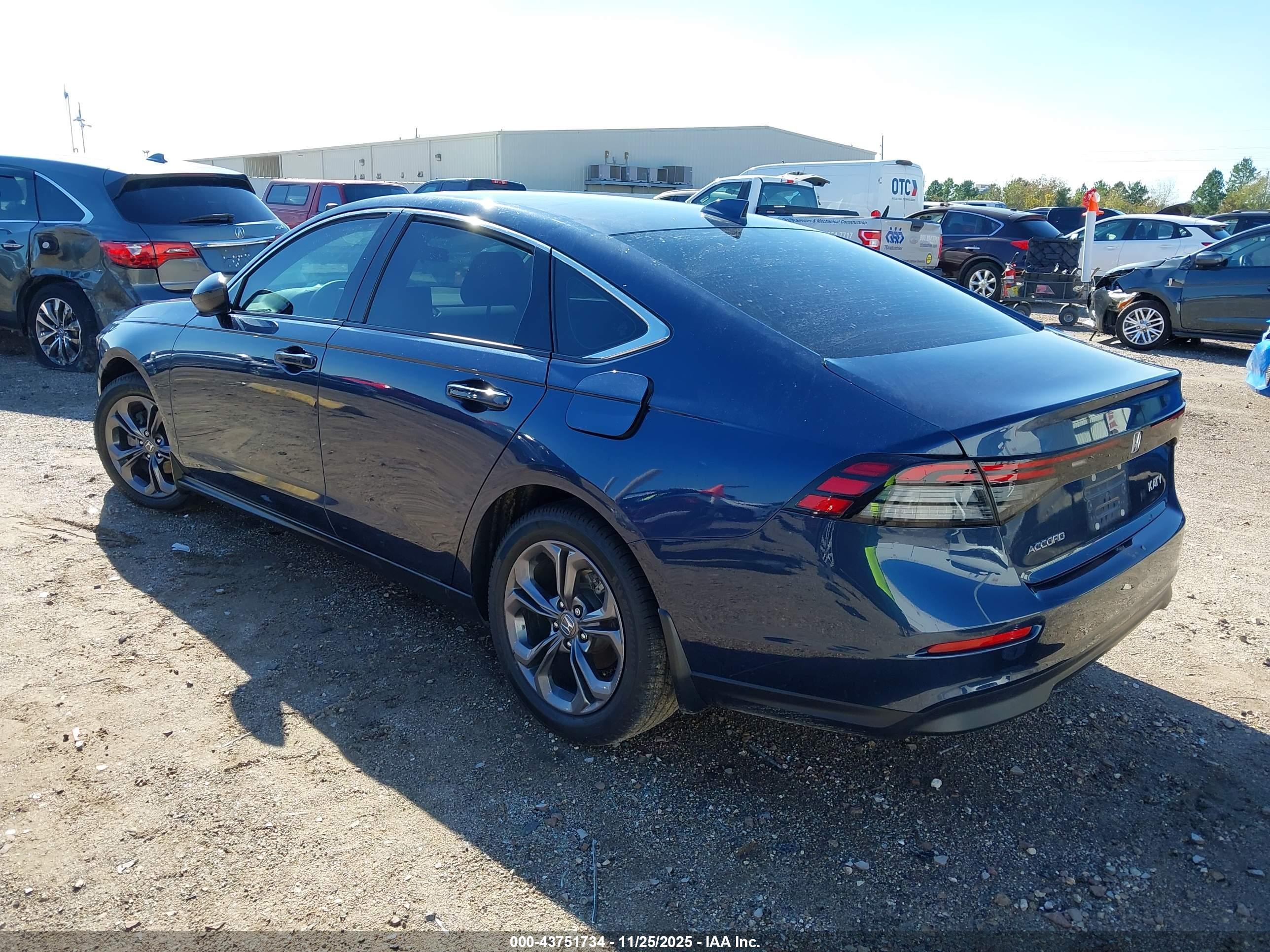 HONDA ACCORD image 3