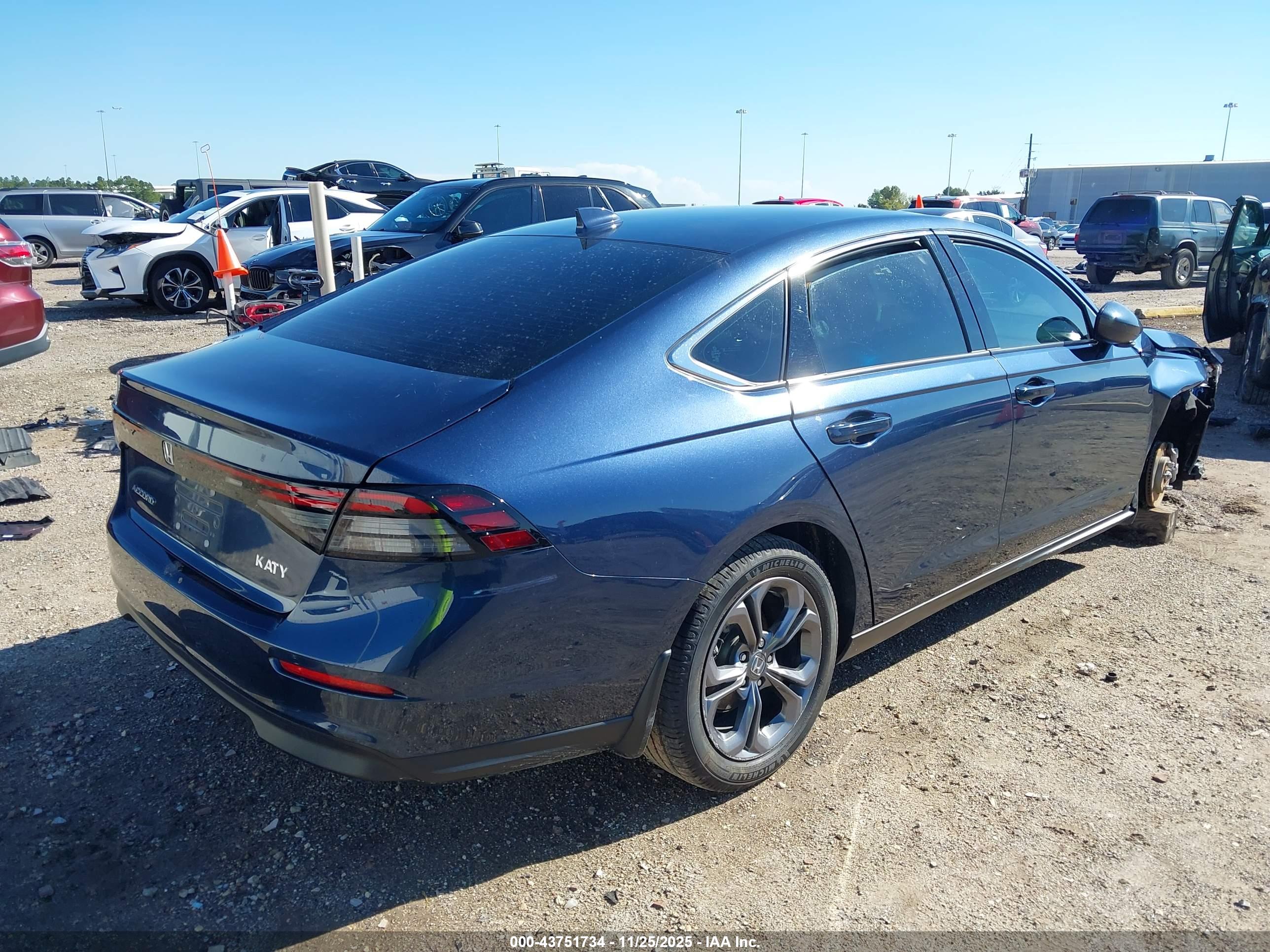 HONDA ACCORD image 4