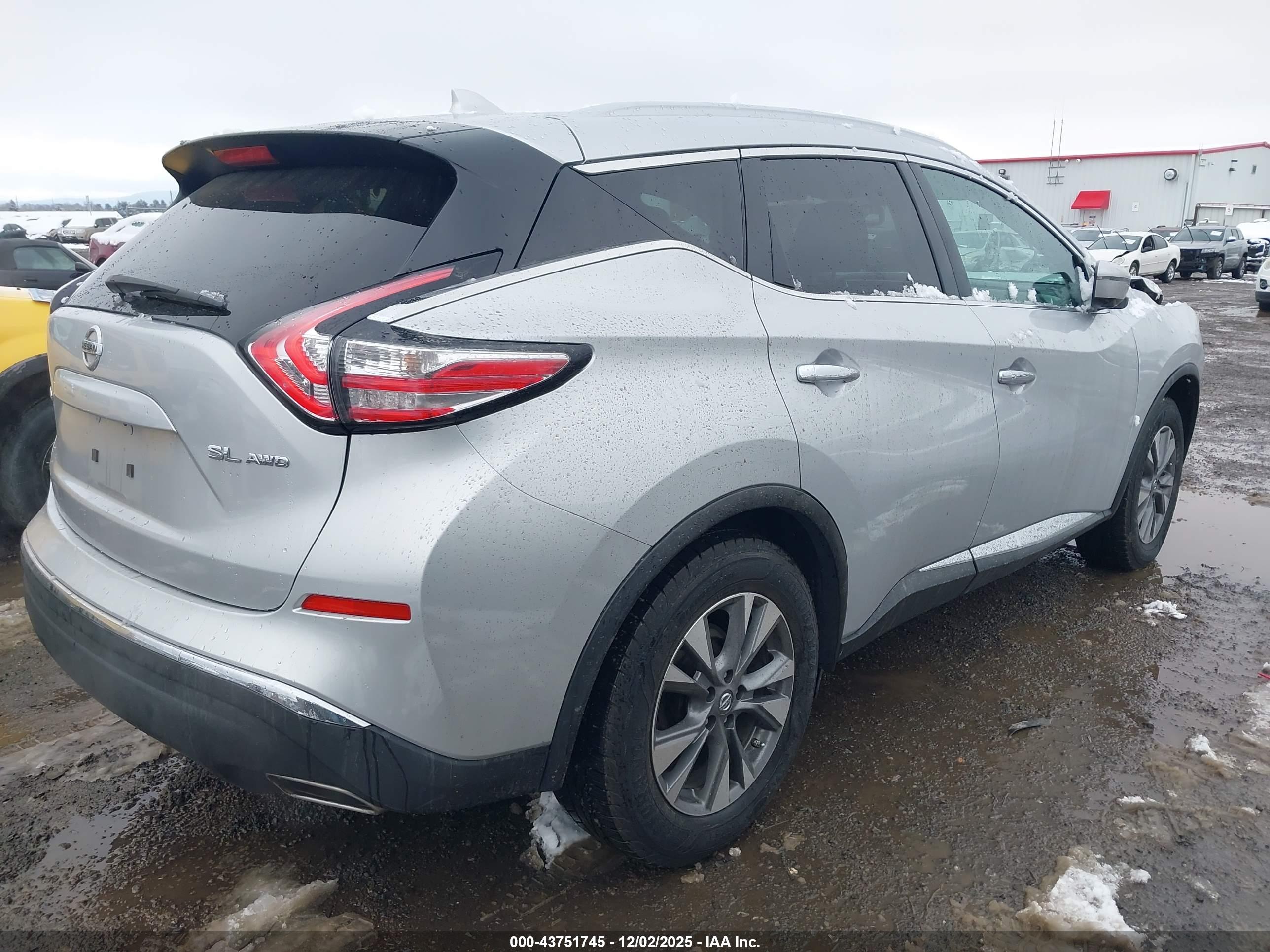 NISSAN MURANO image 4
