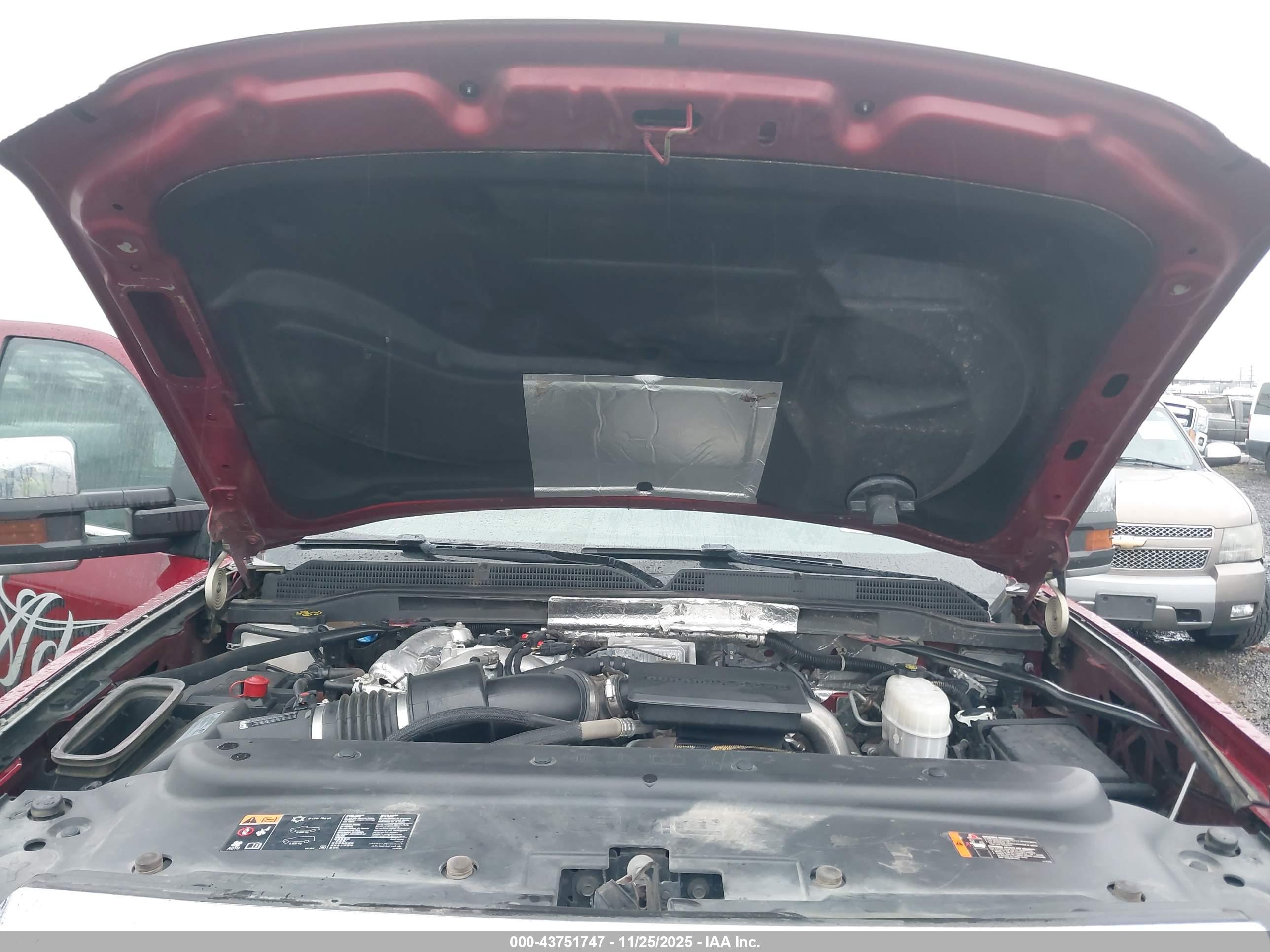 GMC SIERRA image 10
