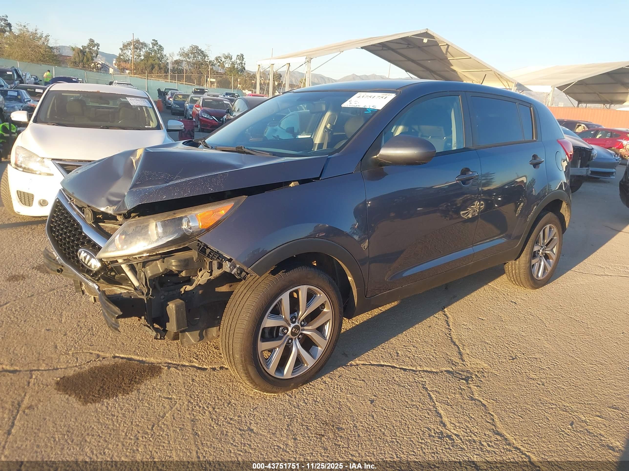 KIA SPORTAGE image 2