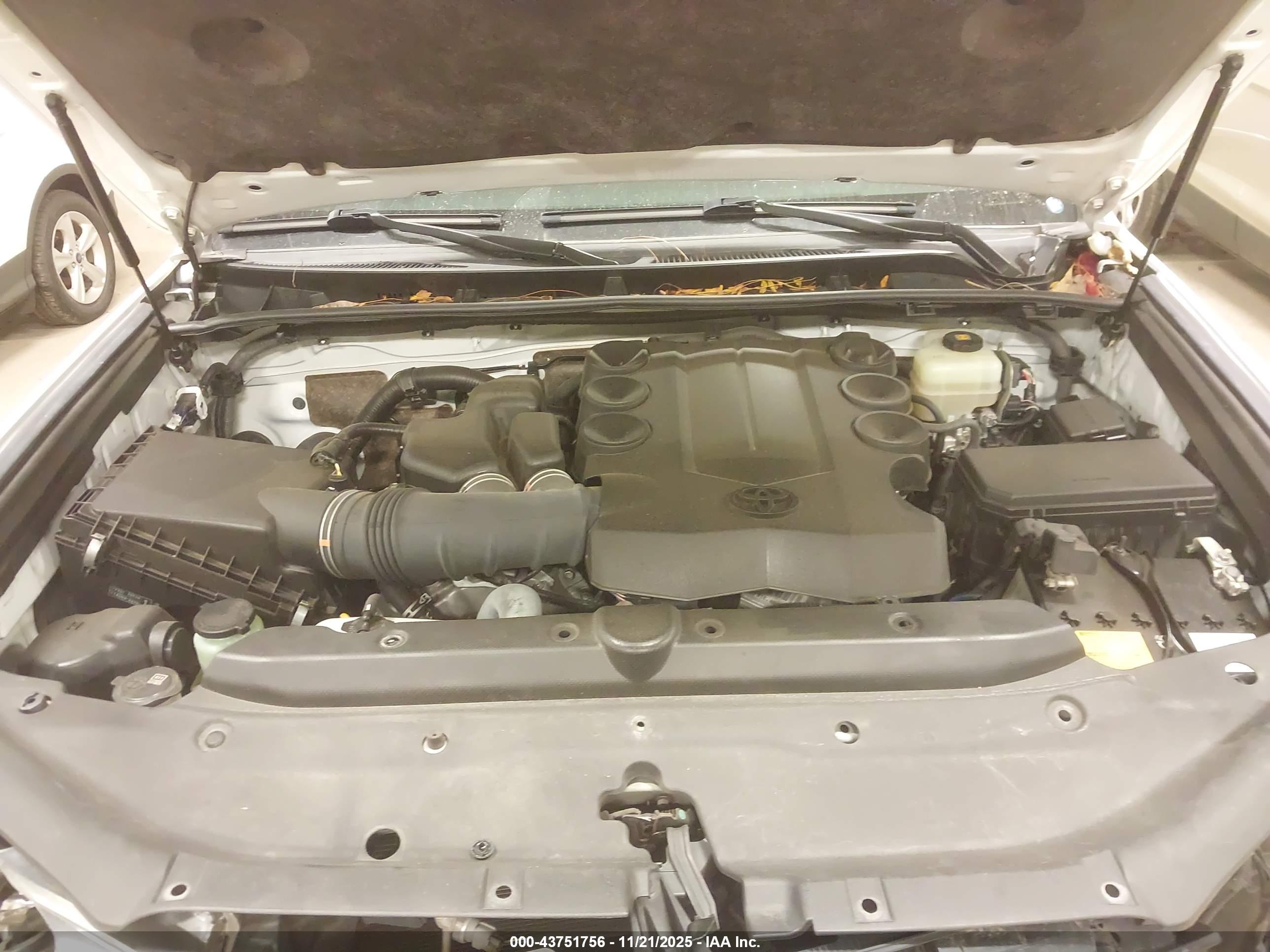 TOYOTA 4RUNNER image 10