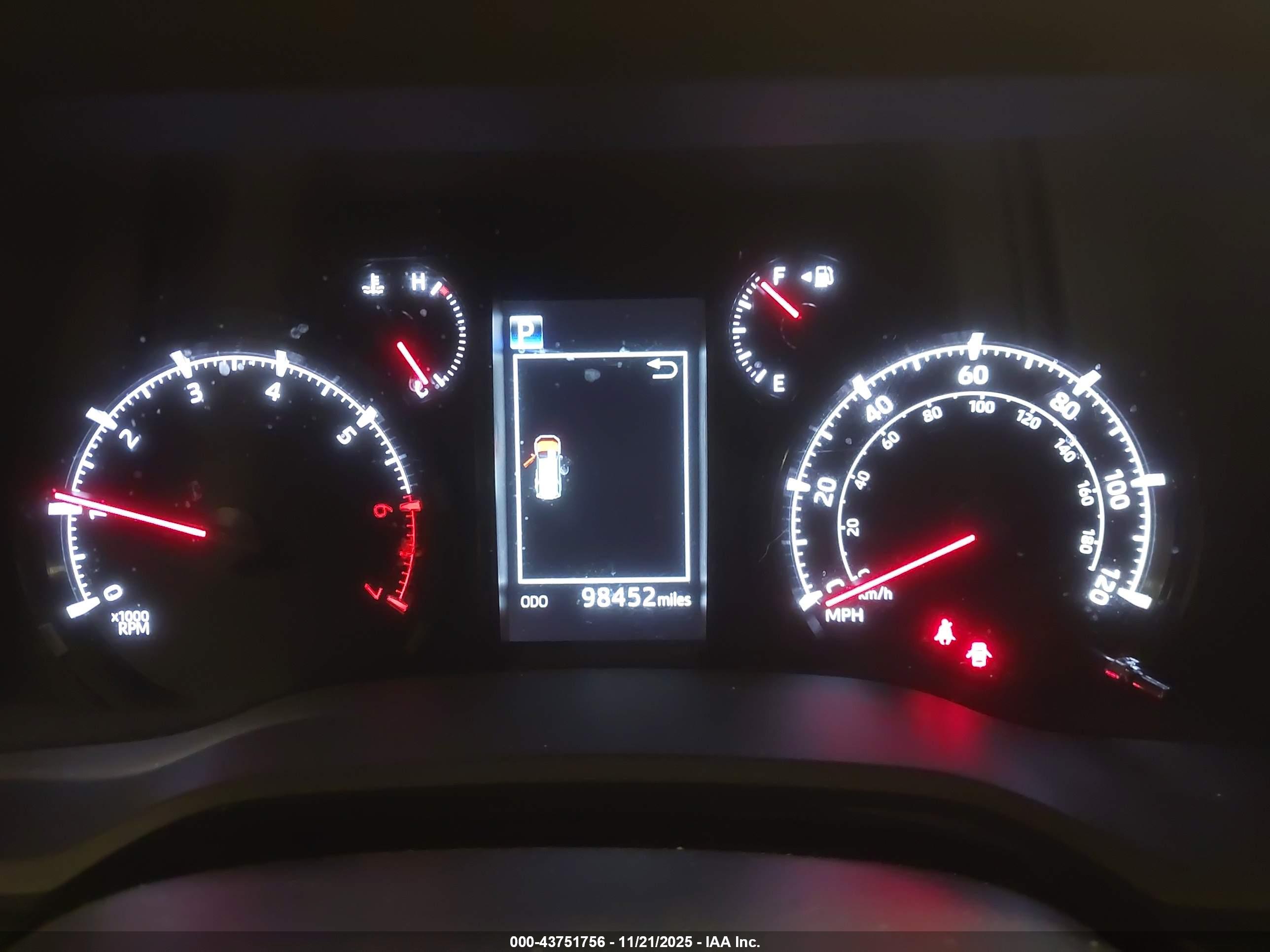 TOYOTA 4RUNNER image 7
