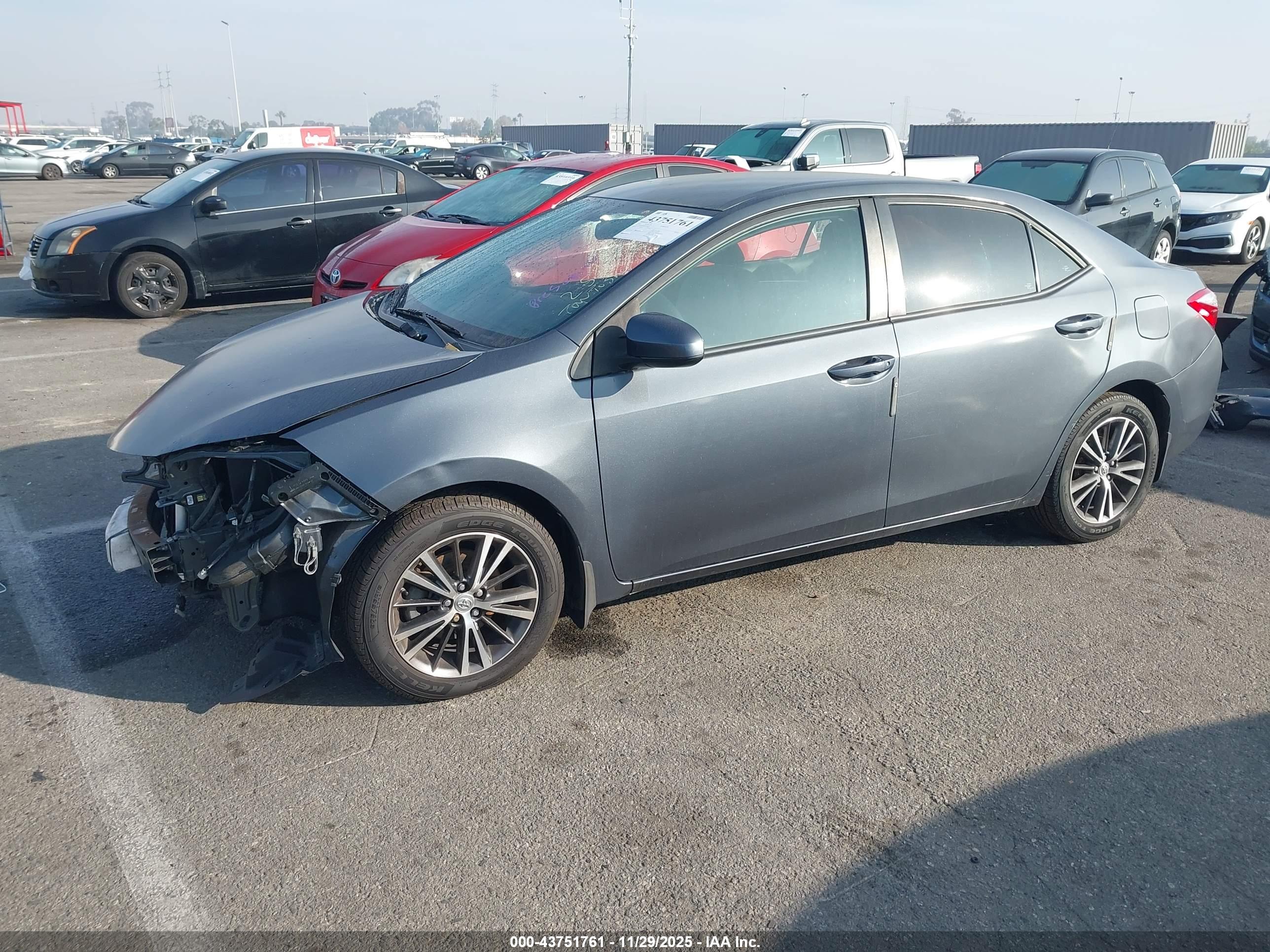 TOYOTA COROLLA image 2