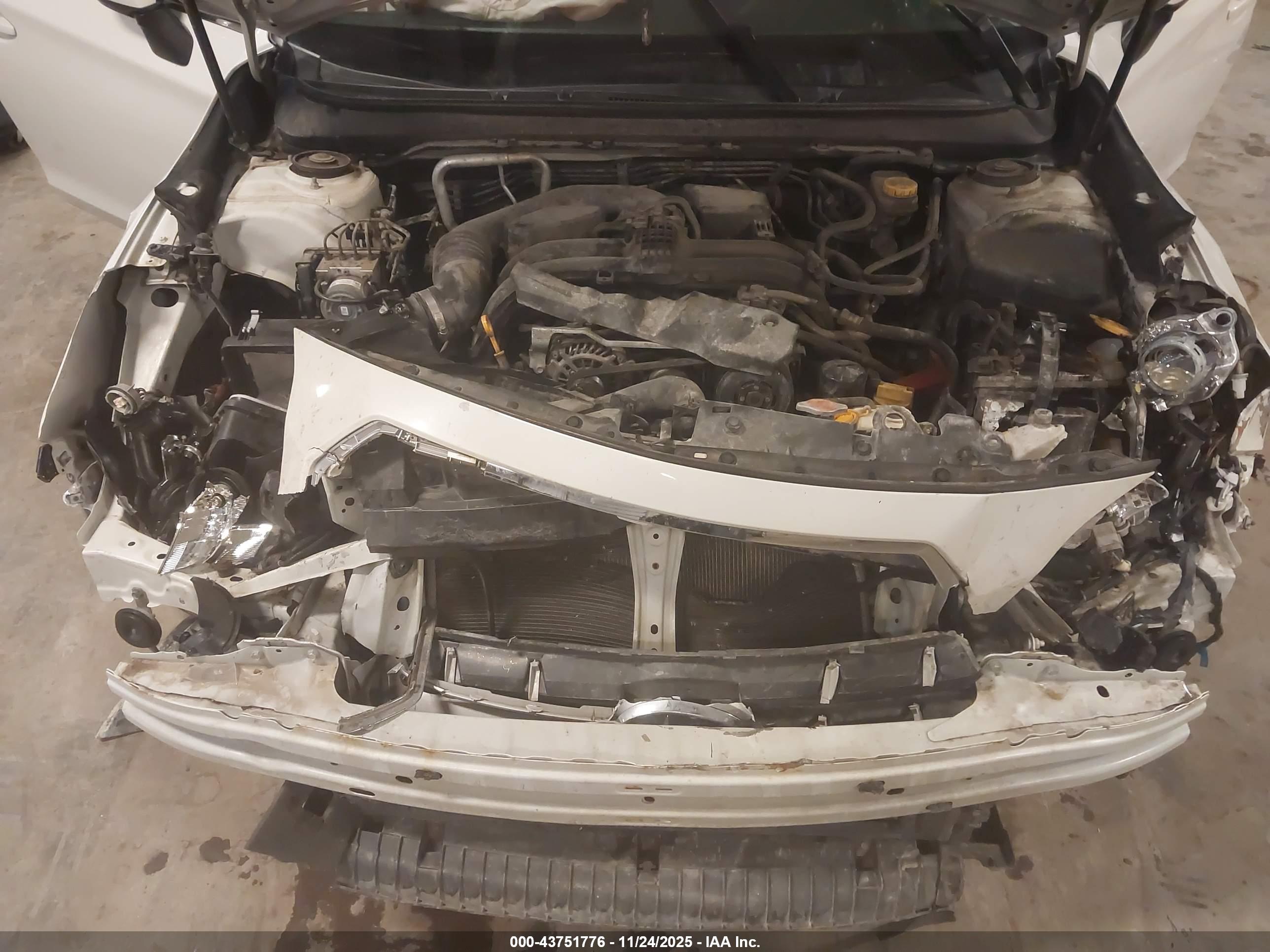 SUBARU LEGACY image 10