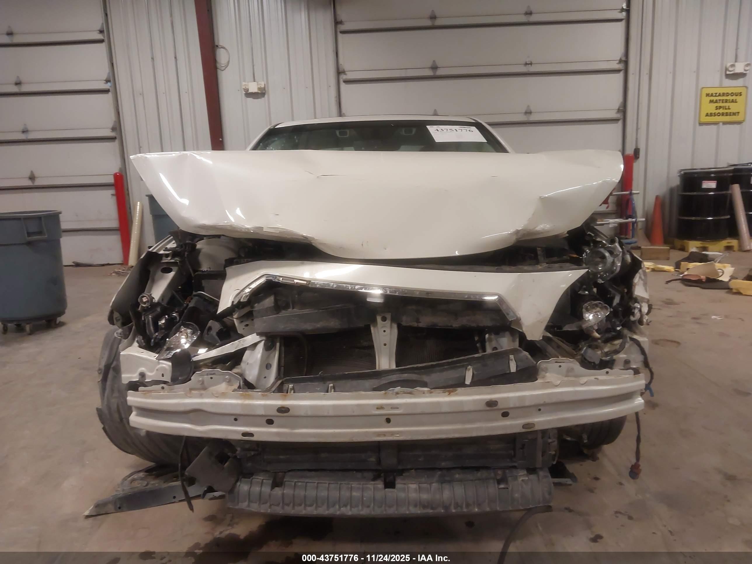 SUBARU LEGACY image 6