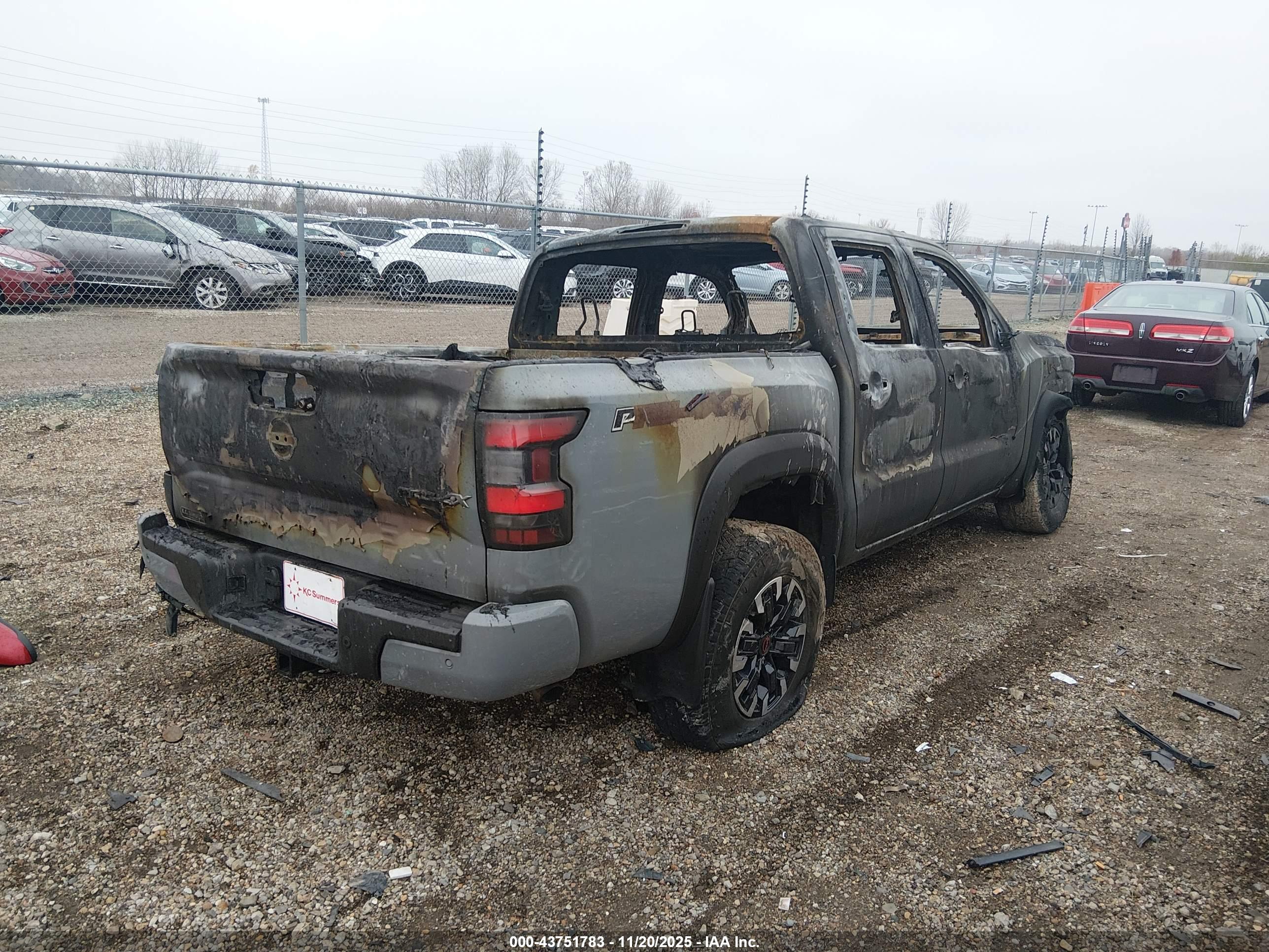 NISSAN FRONTIER image 4