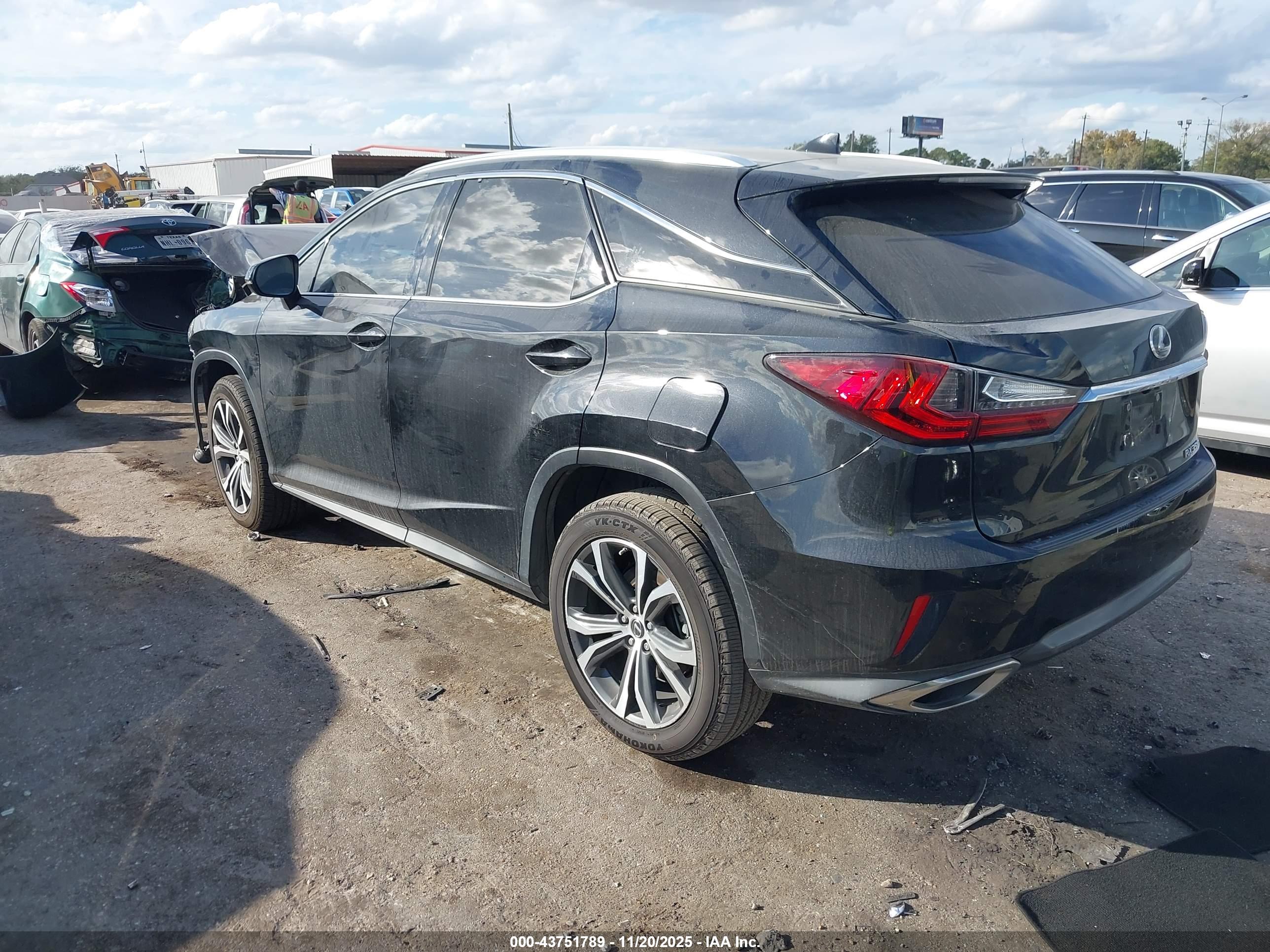 LEXUS RX image 3