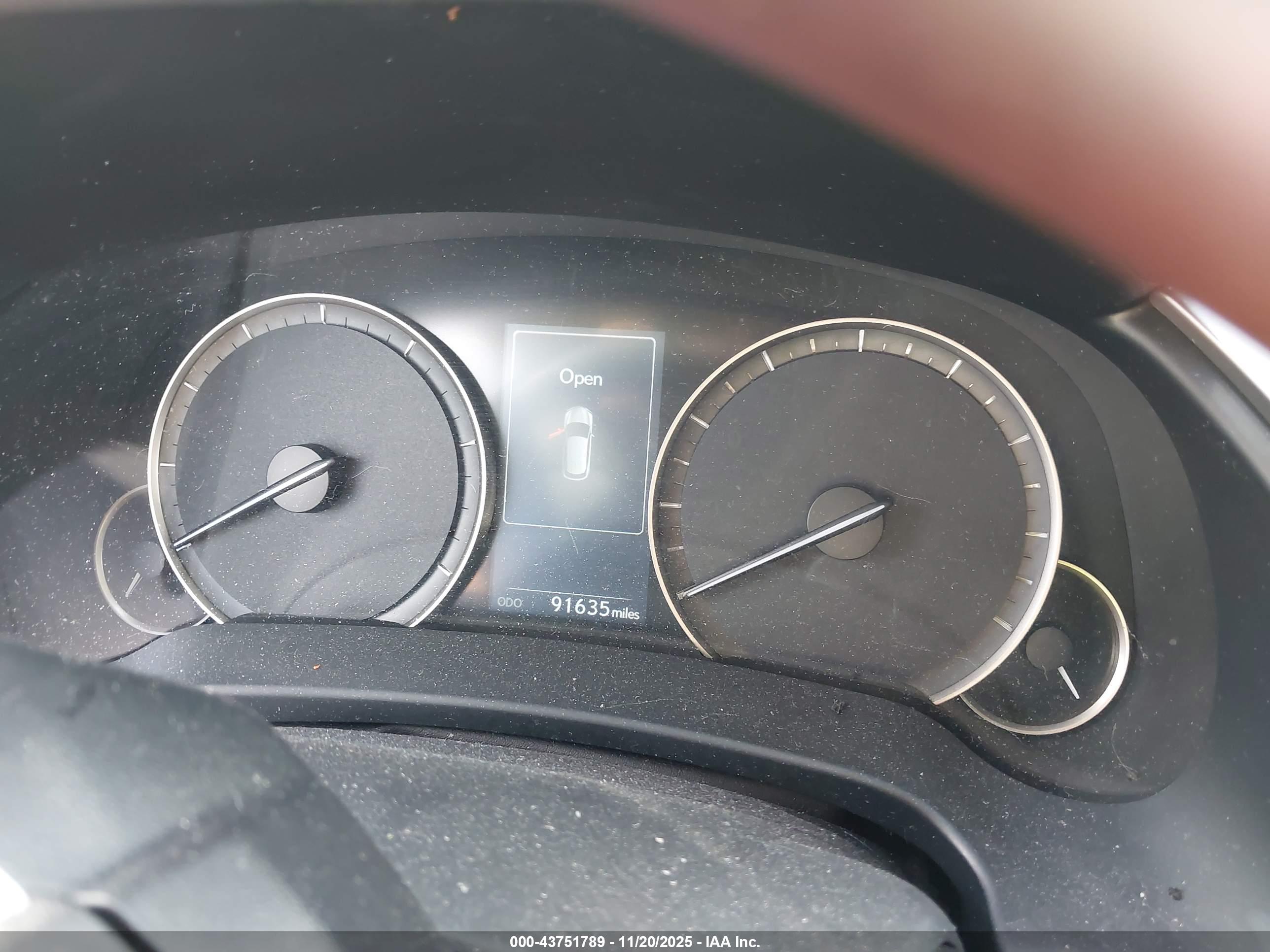 LEXUS RX image 7