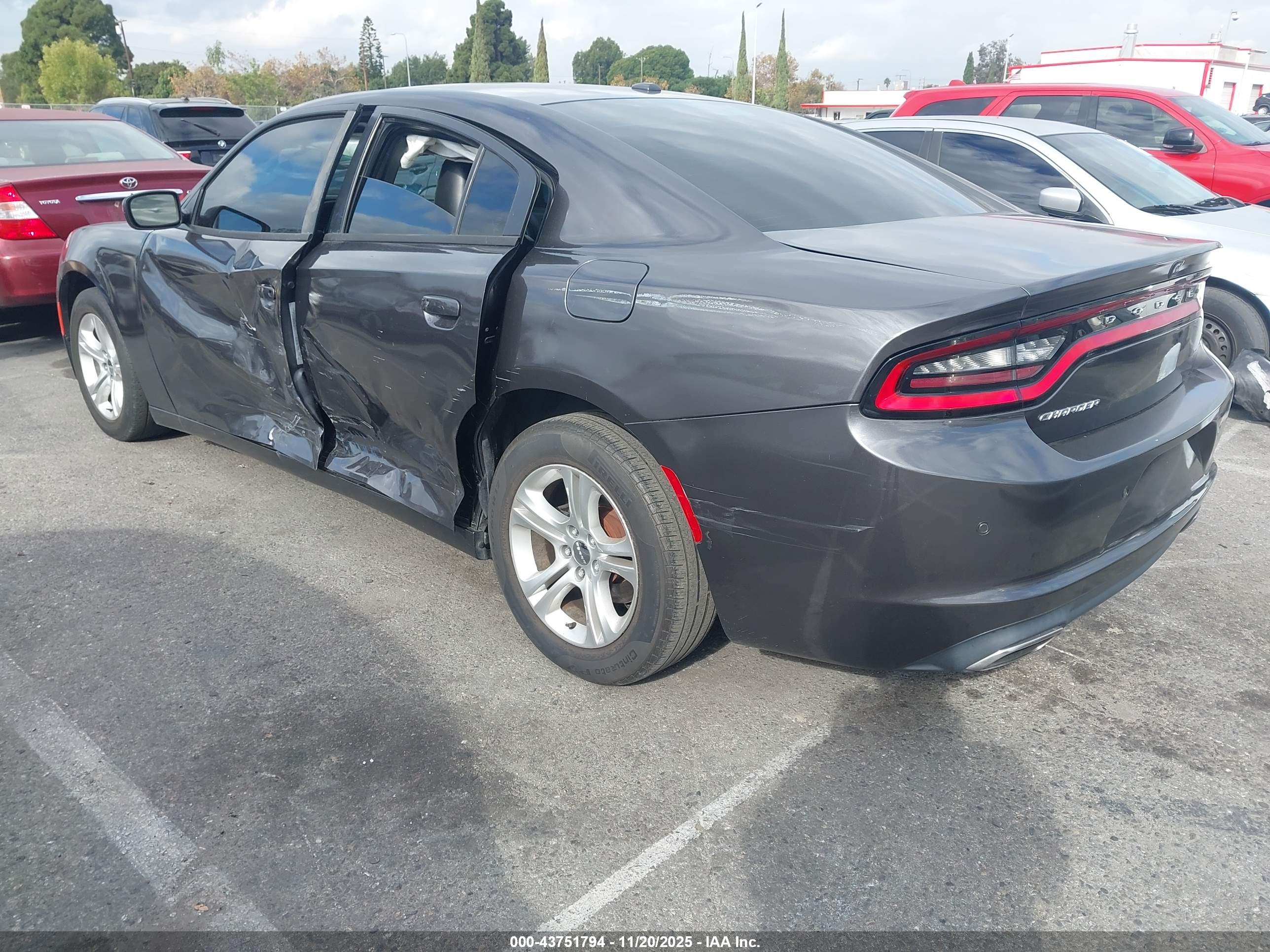 DODGE CHARGER image 3