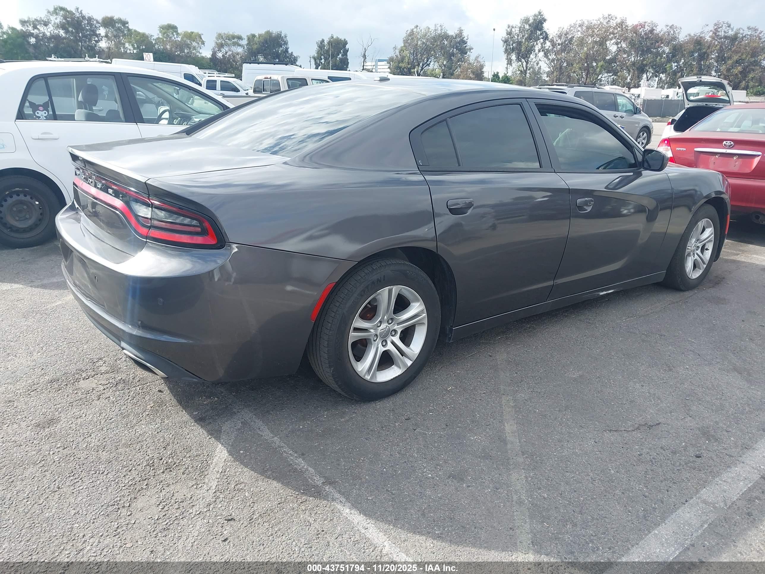 DODGE CHARGER image 4