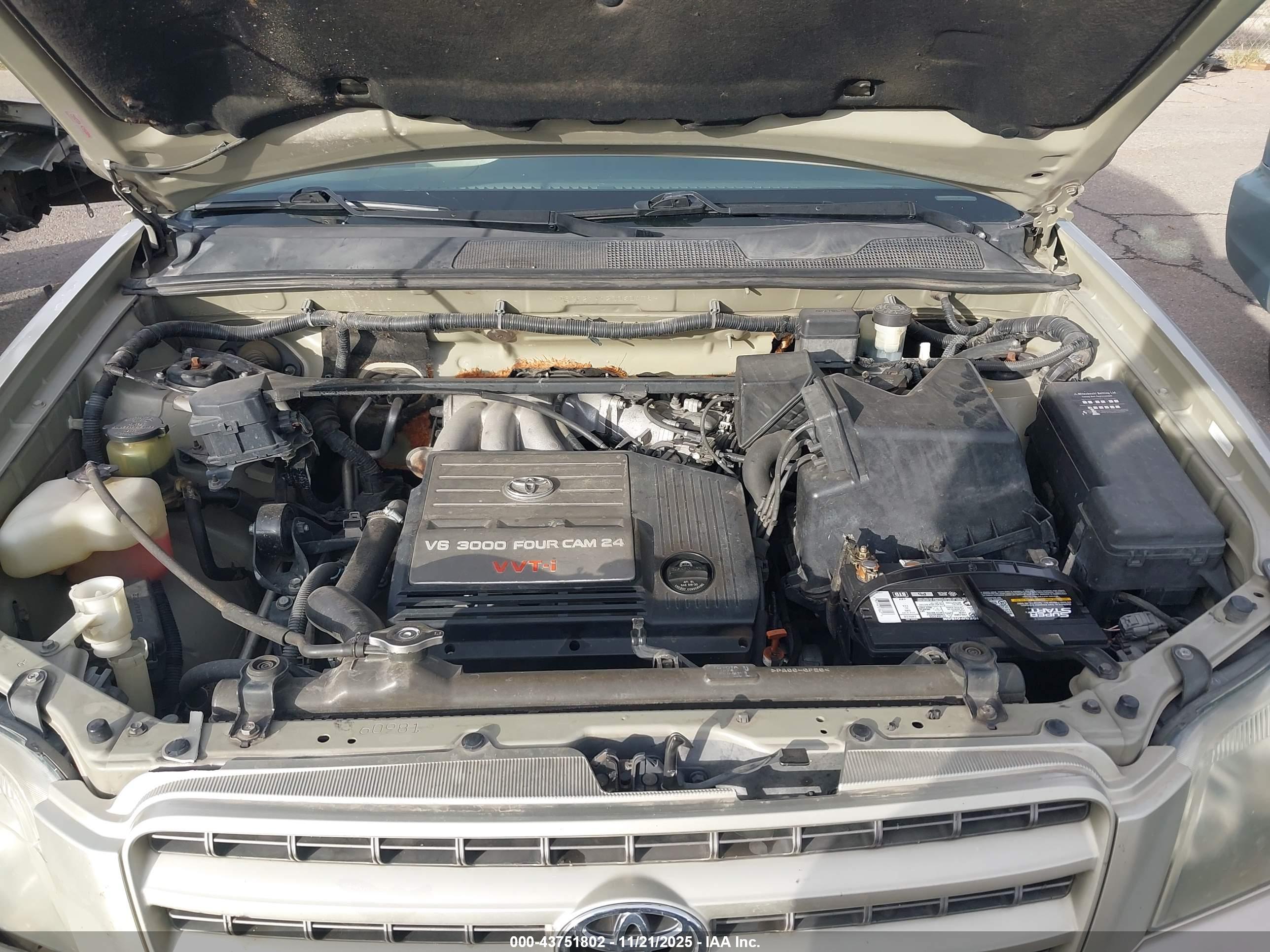 TOYOTA HIGHLANDER image 10