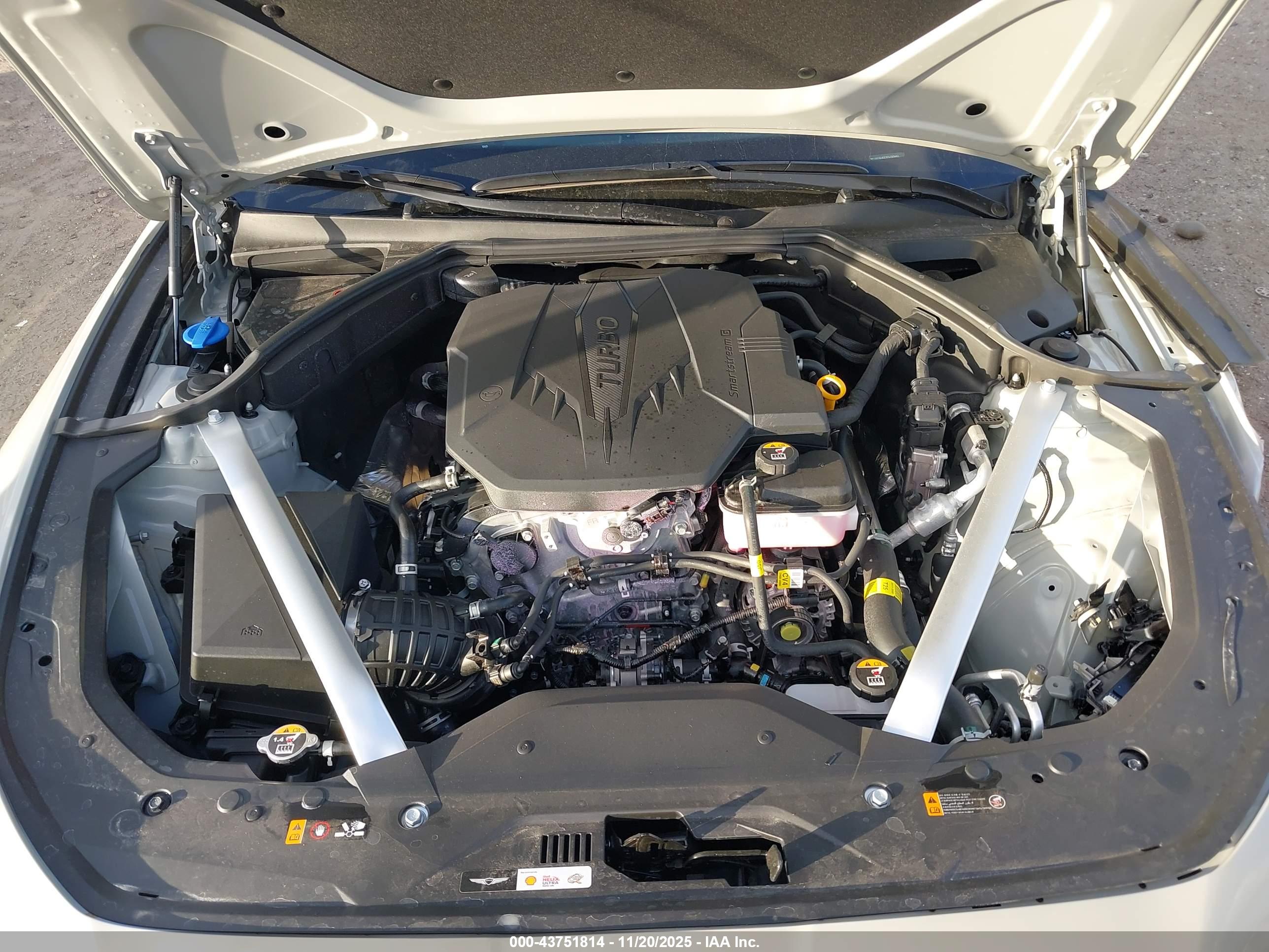GENESIS G70 image 10