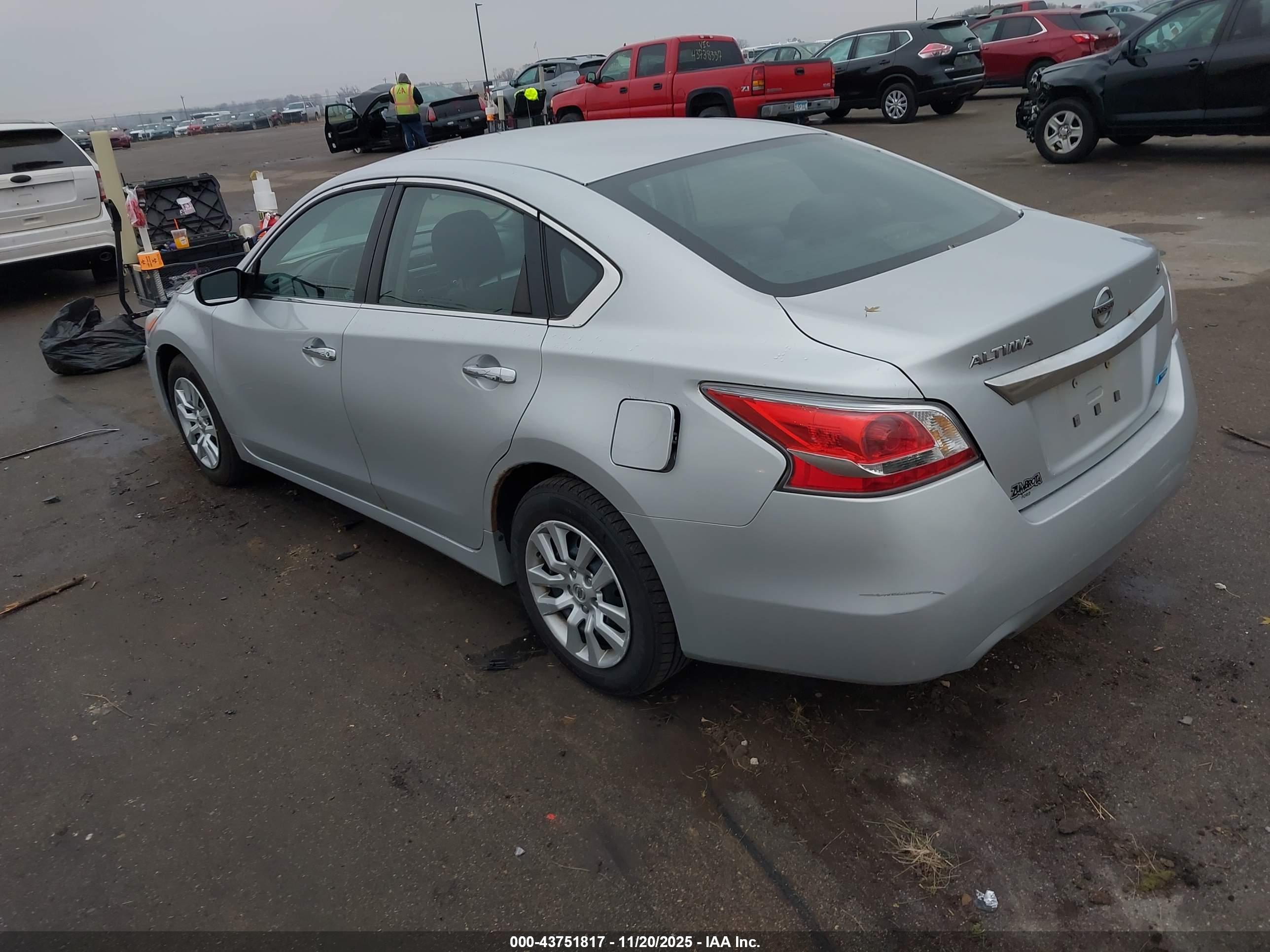 NISSAN ALTIMA image 3