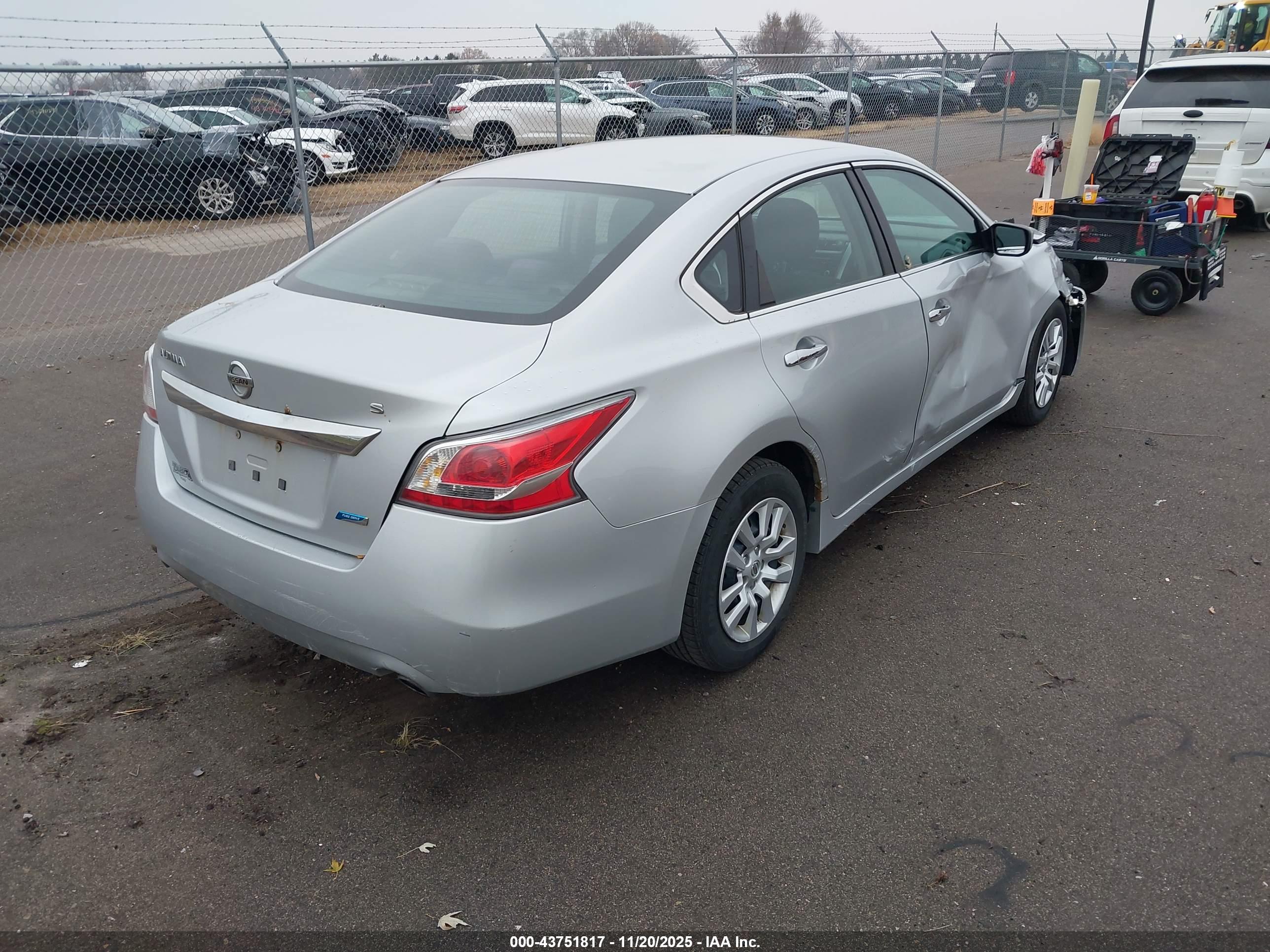 NISSAN ALTIMA image 4
