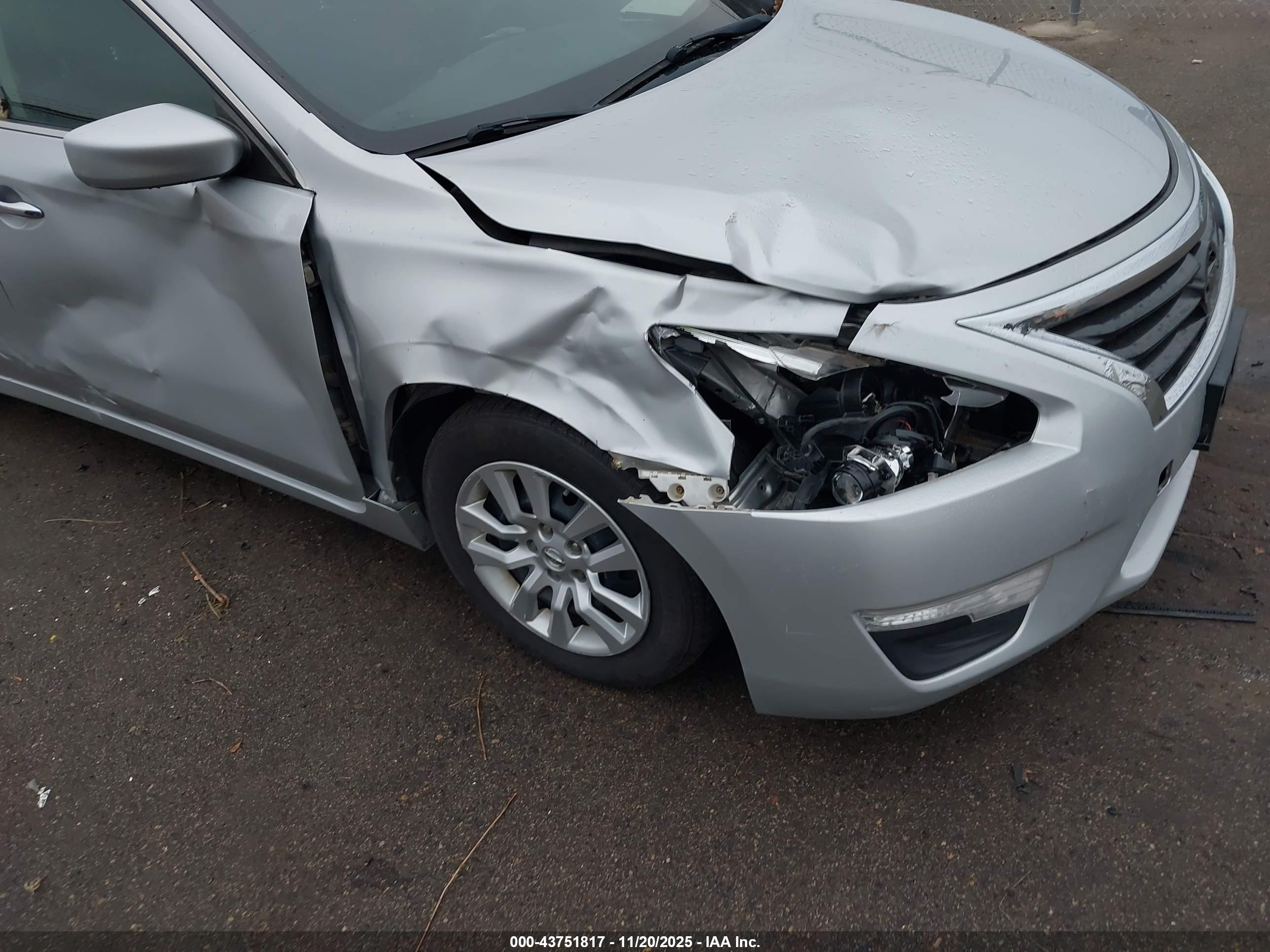 NISSAN ALTIMA image 6
