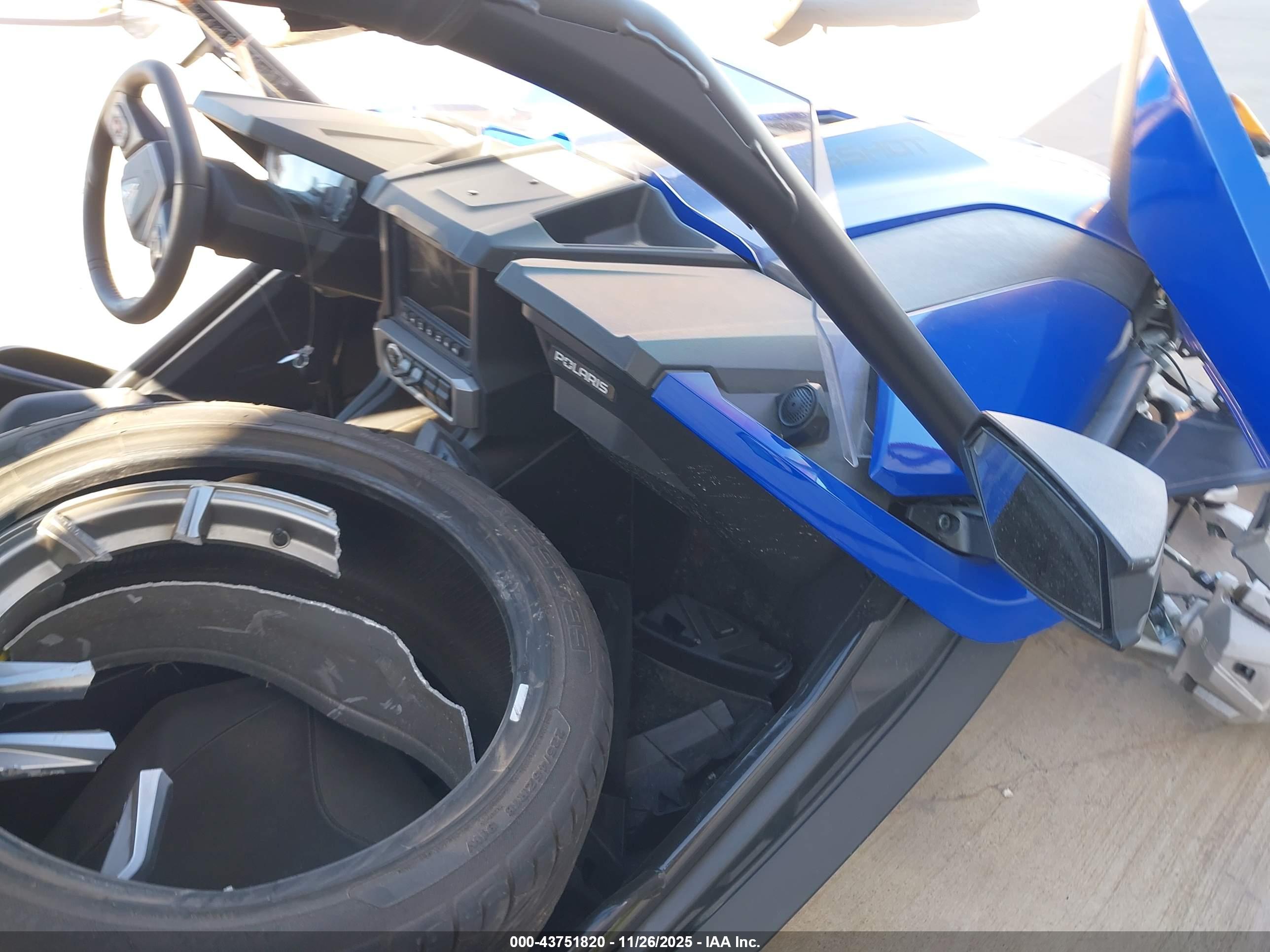 POLARIS SLINGSHOT image 5