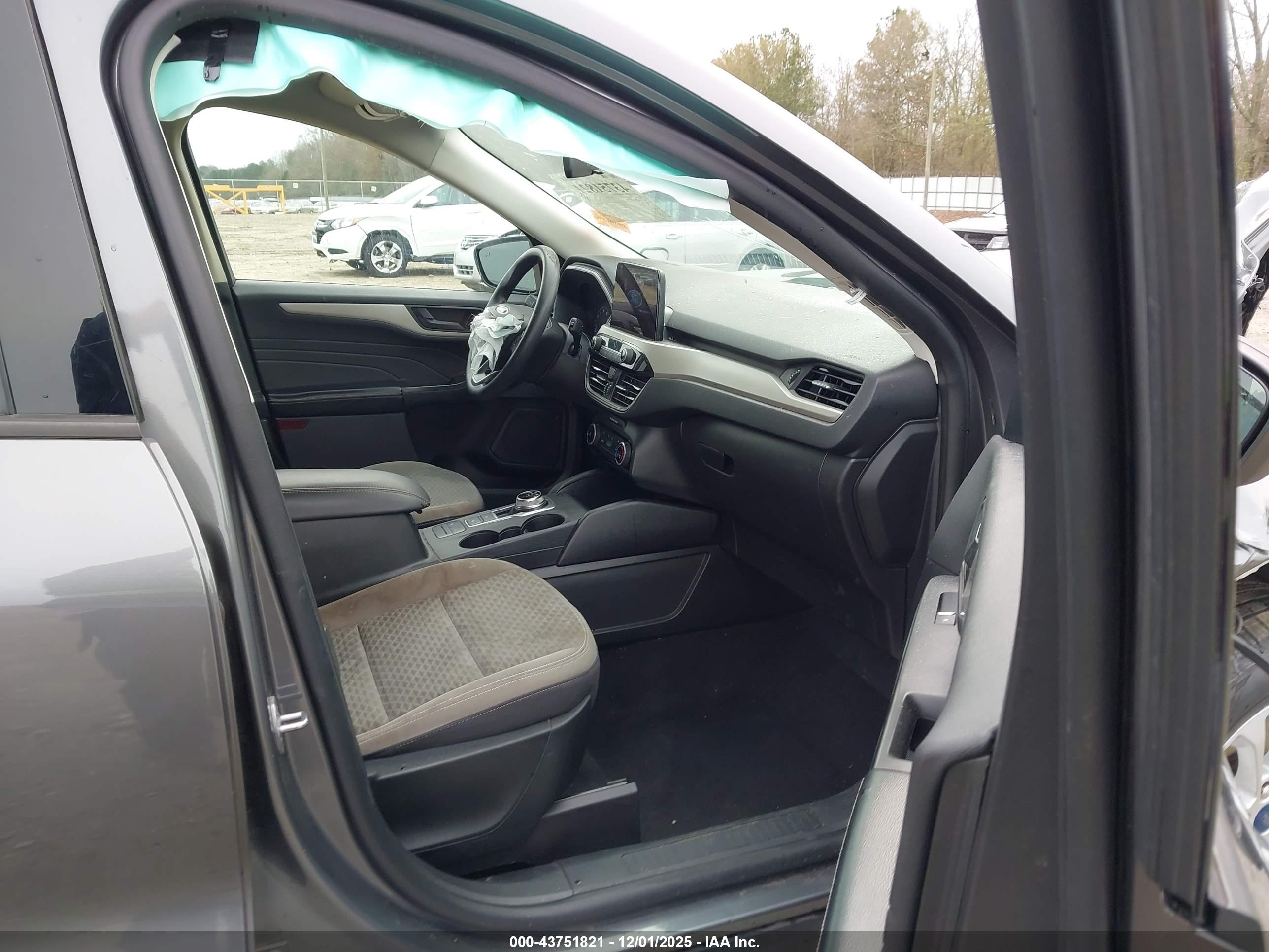 FORD ESCAPE image 5