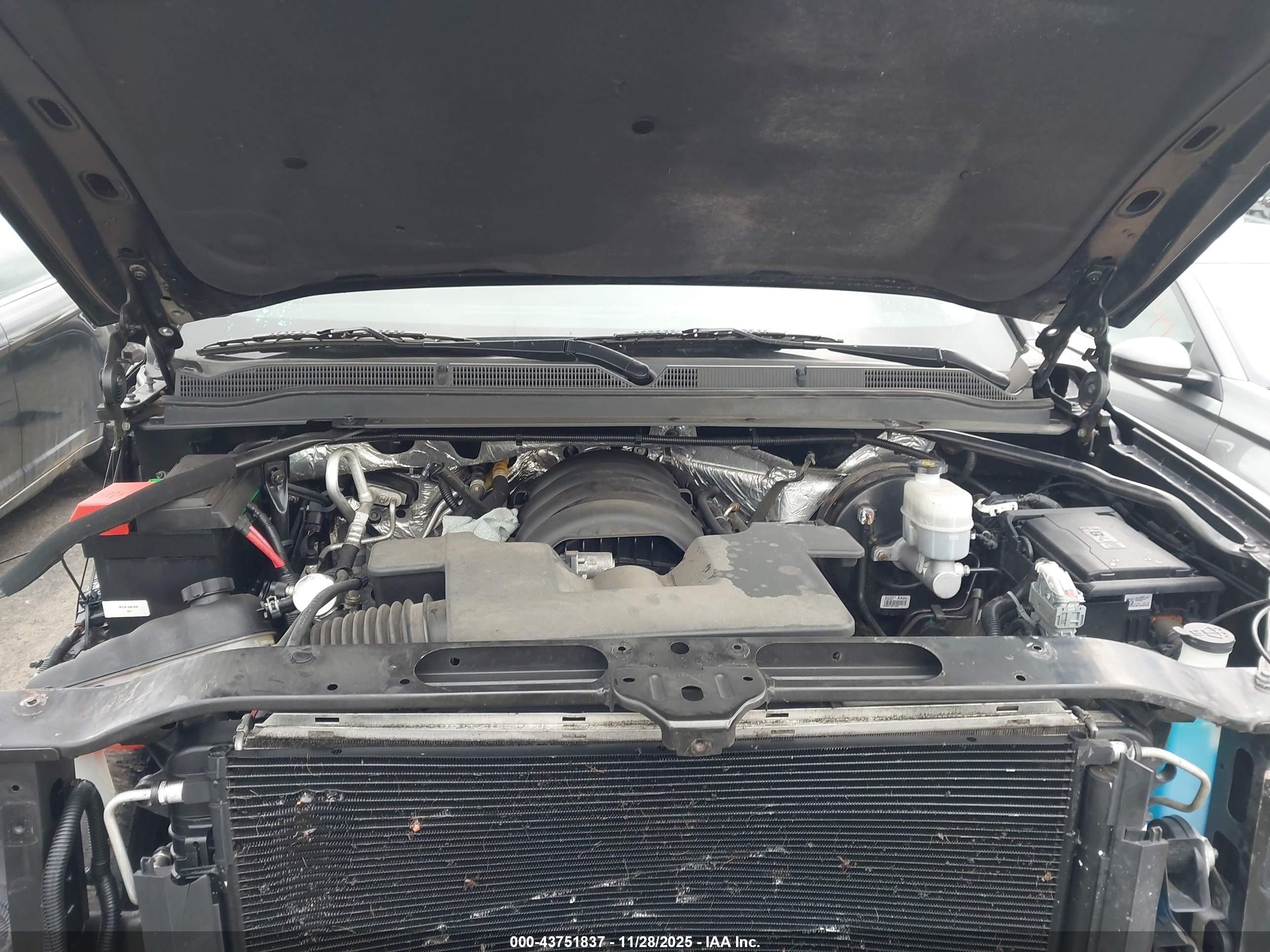 GMC YUKON image 10