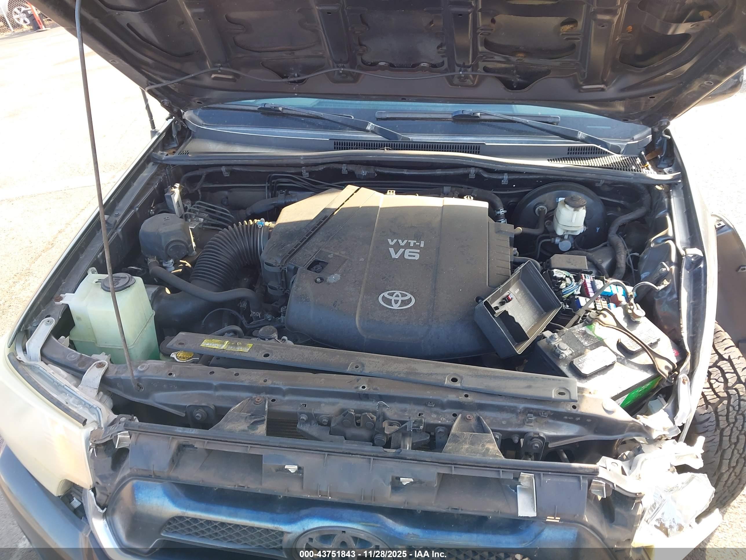 TOYOTA TACOMA image 10