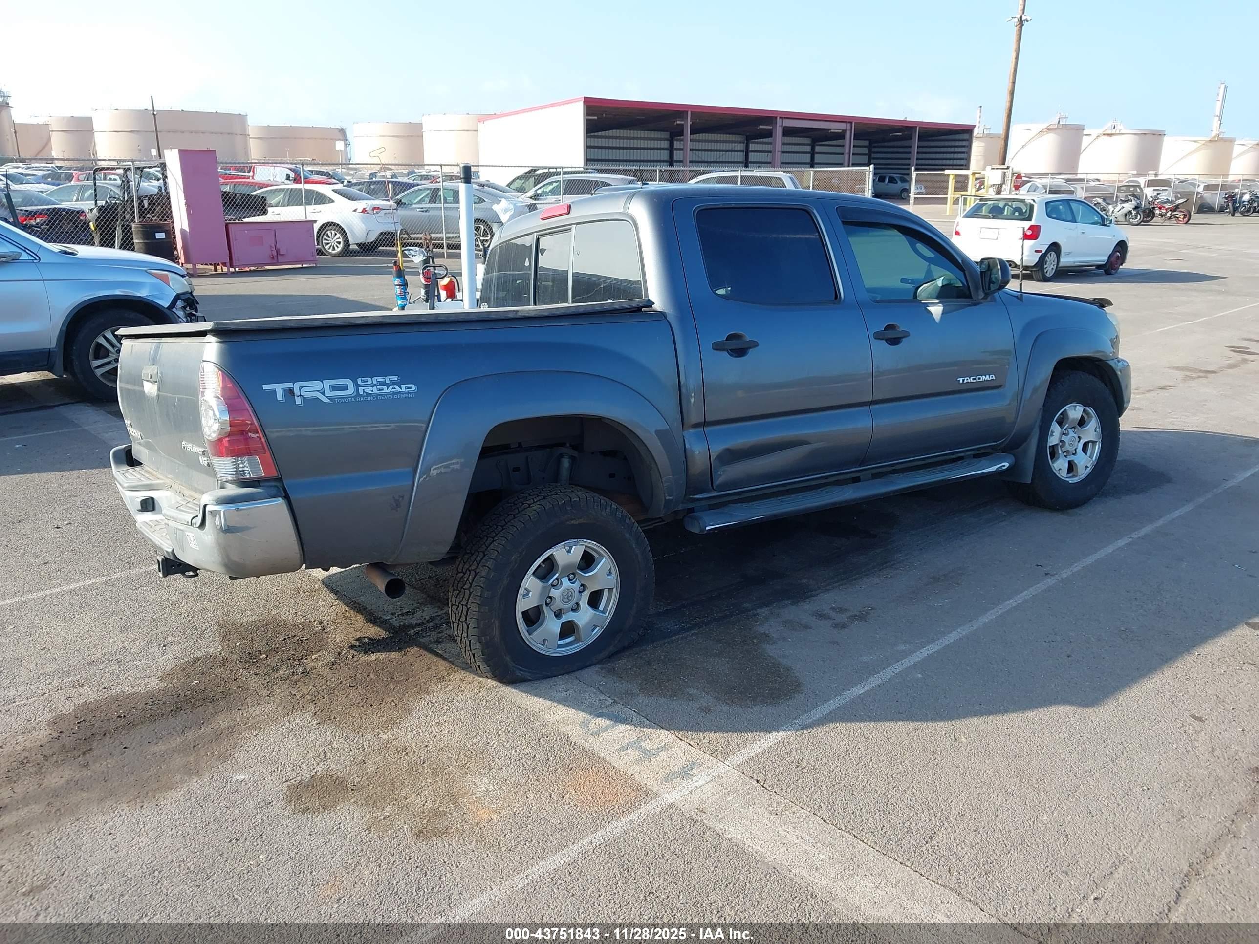 TOYOTA TACOMA image 4