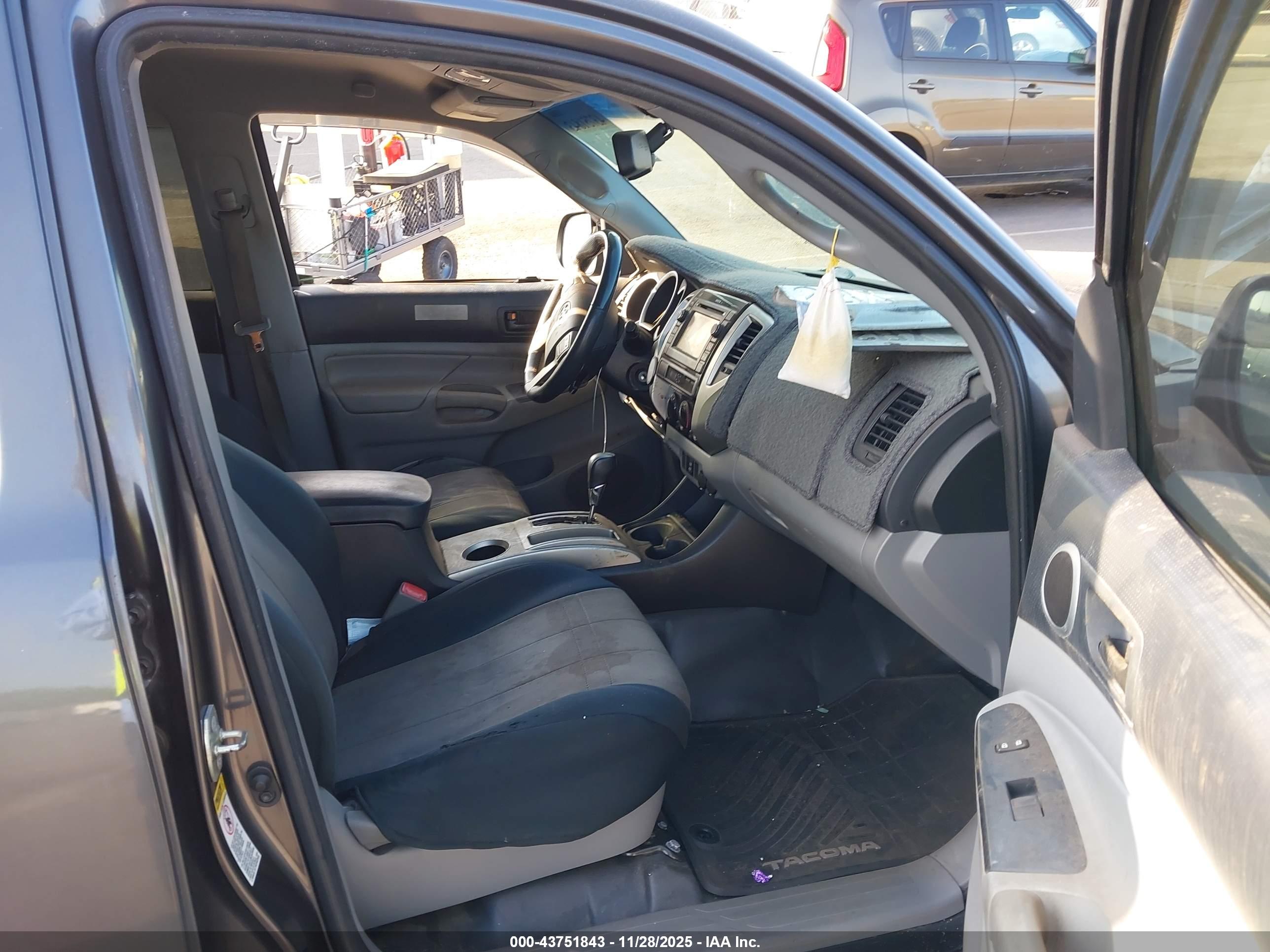 TOYOTA TACOMA image 5