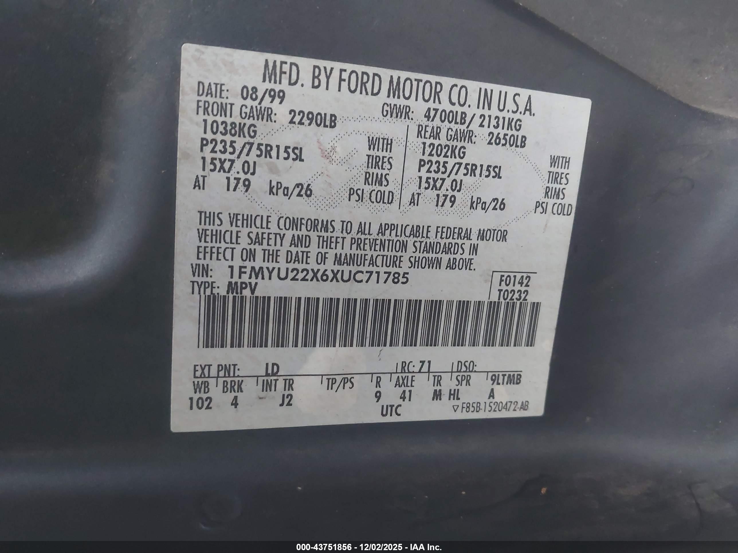FORD EXPLORER image 9