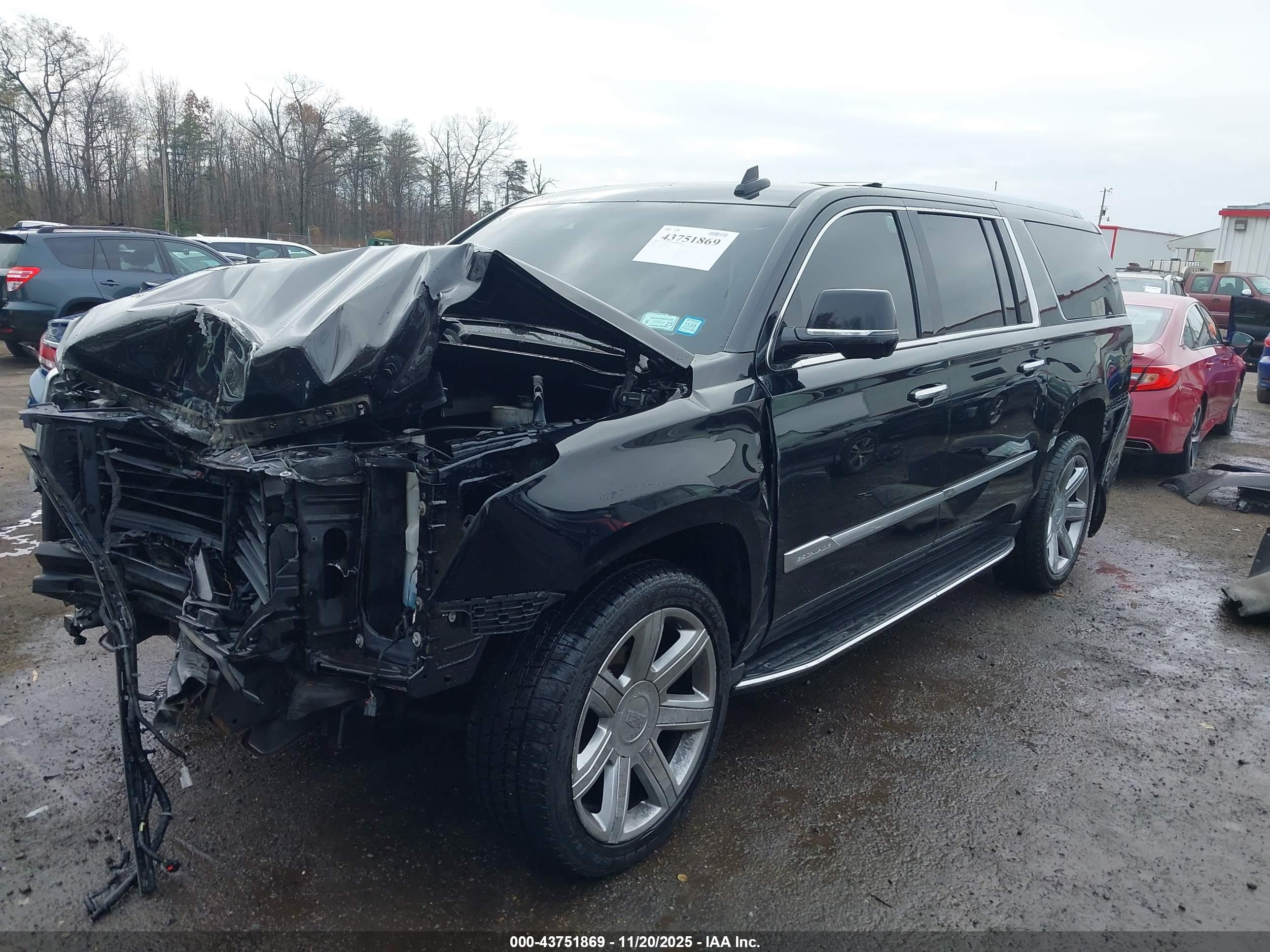 CADILLAC ESCALADE image 2