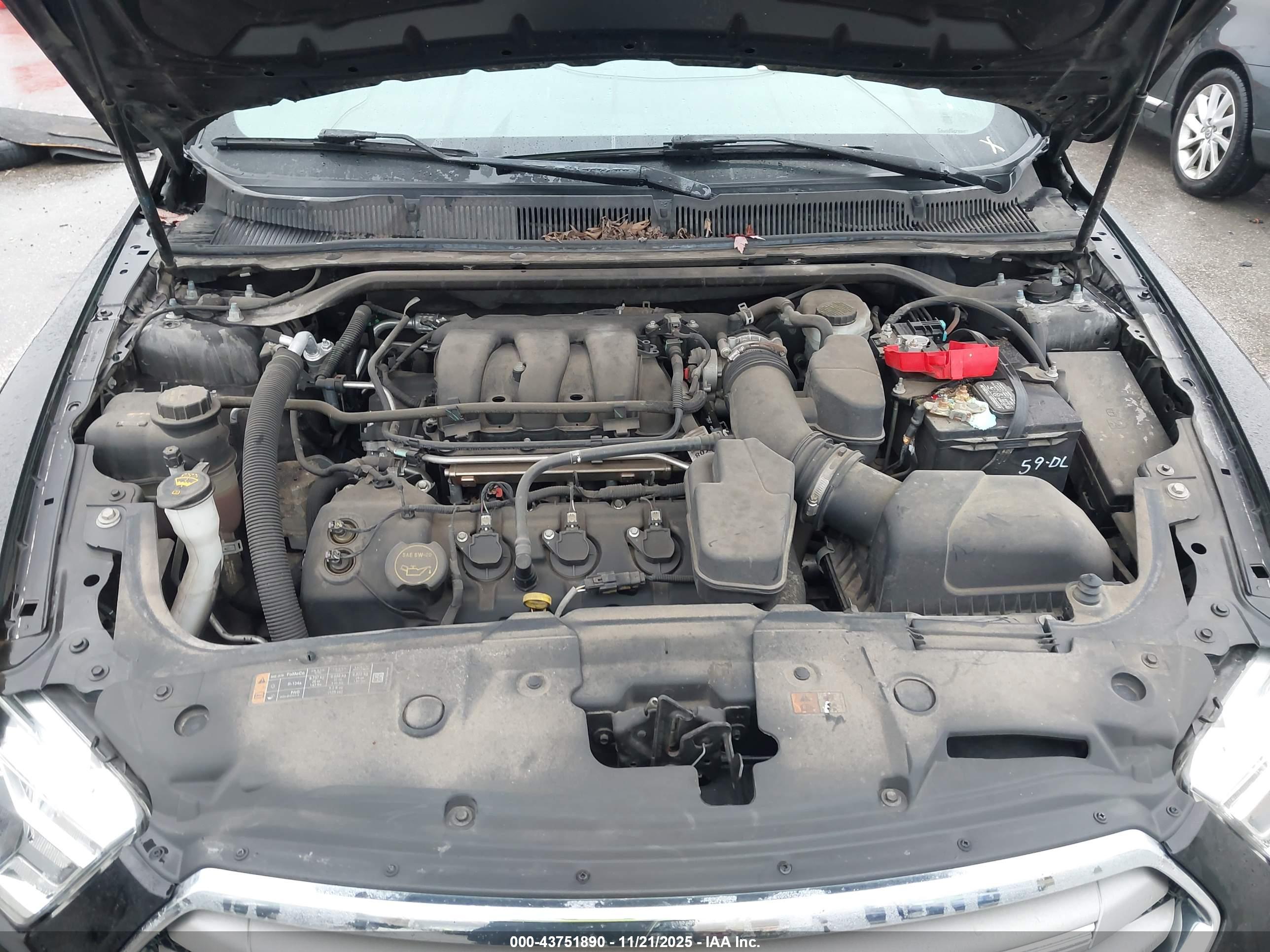 FORD TAURUS image 10