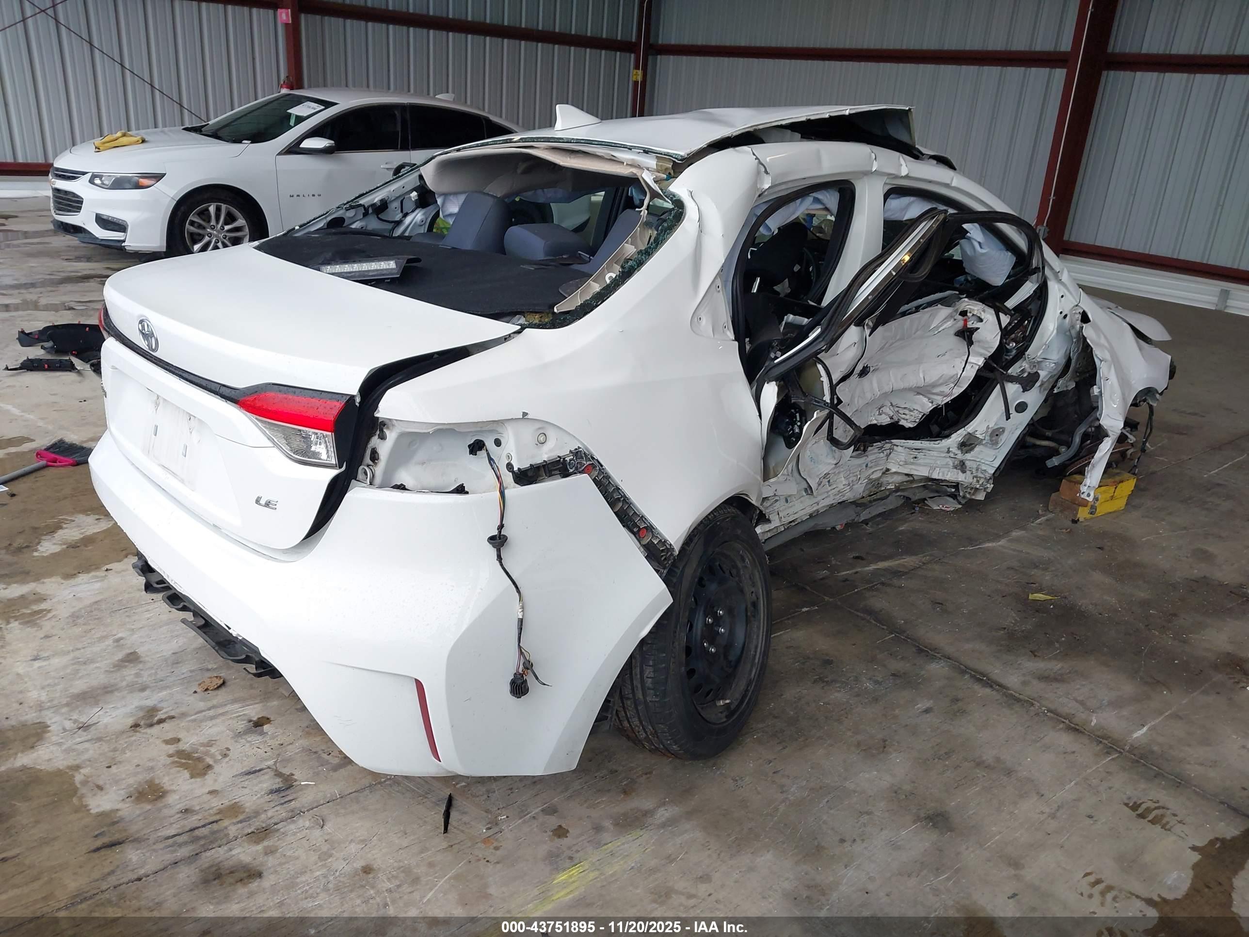 TOYOTA COROLLA image 4