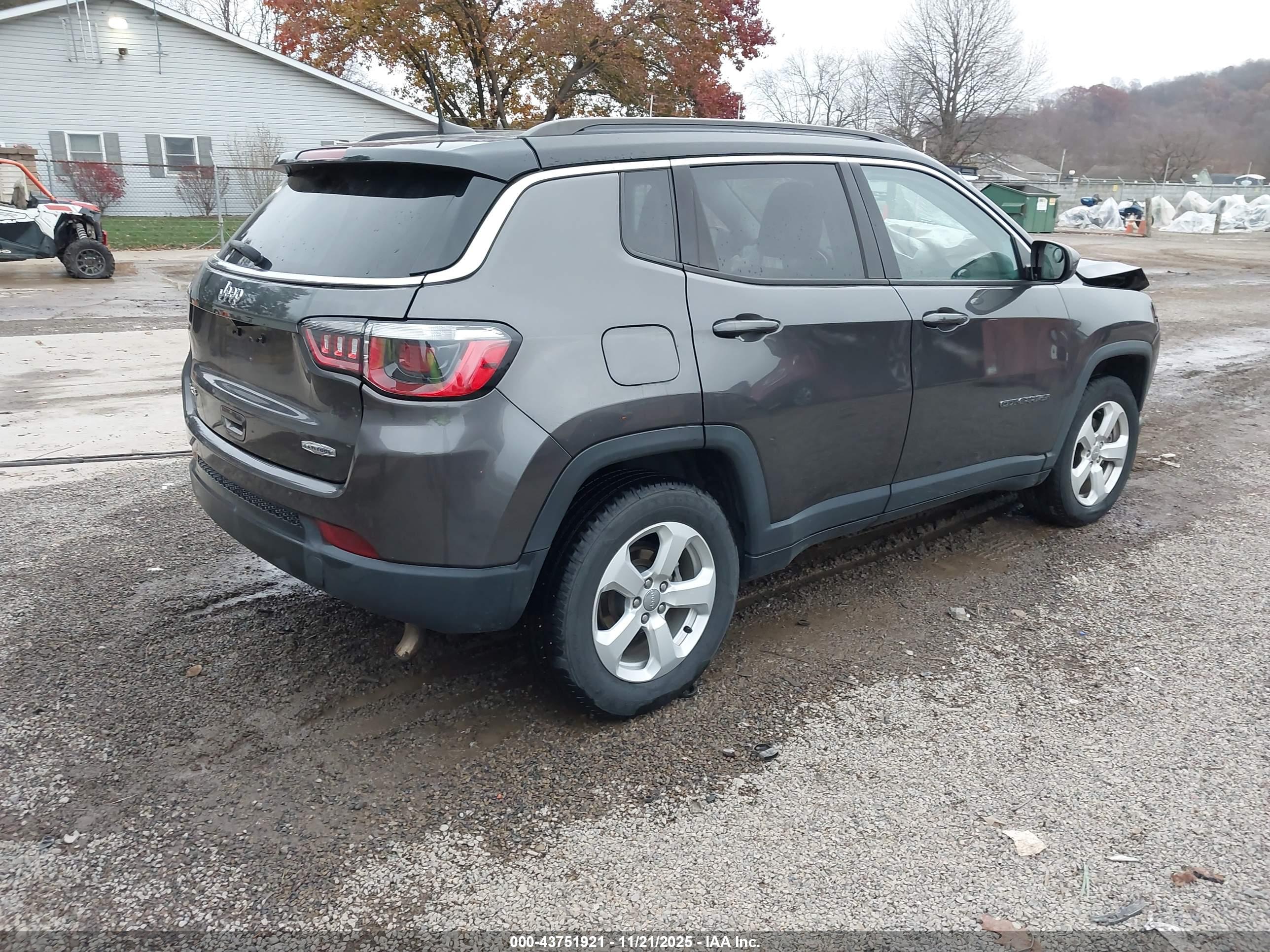 JEEP COMPASS image 4