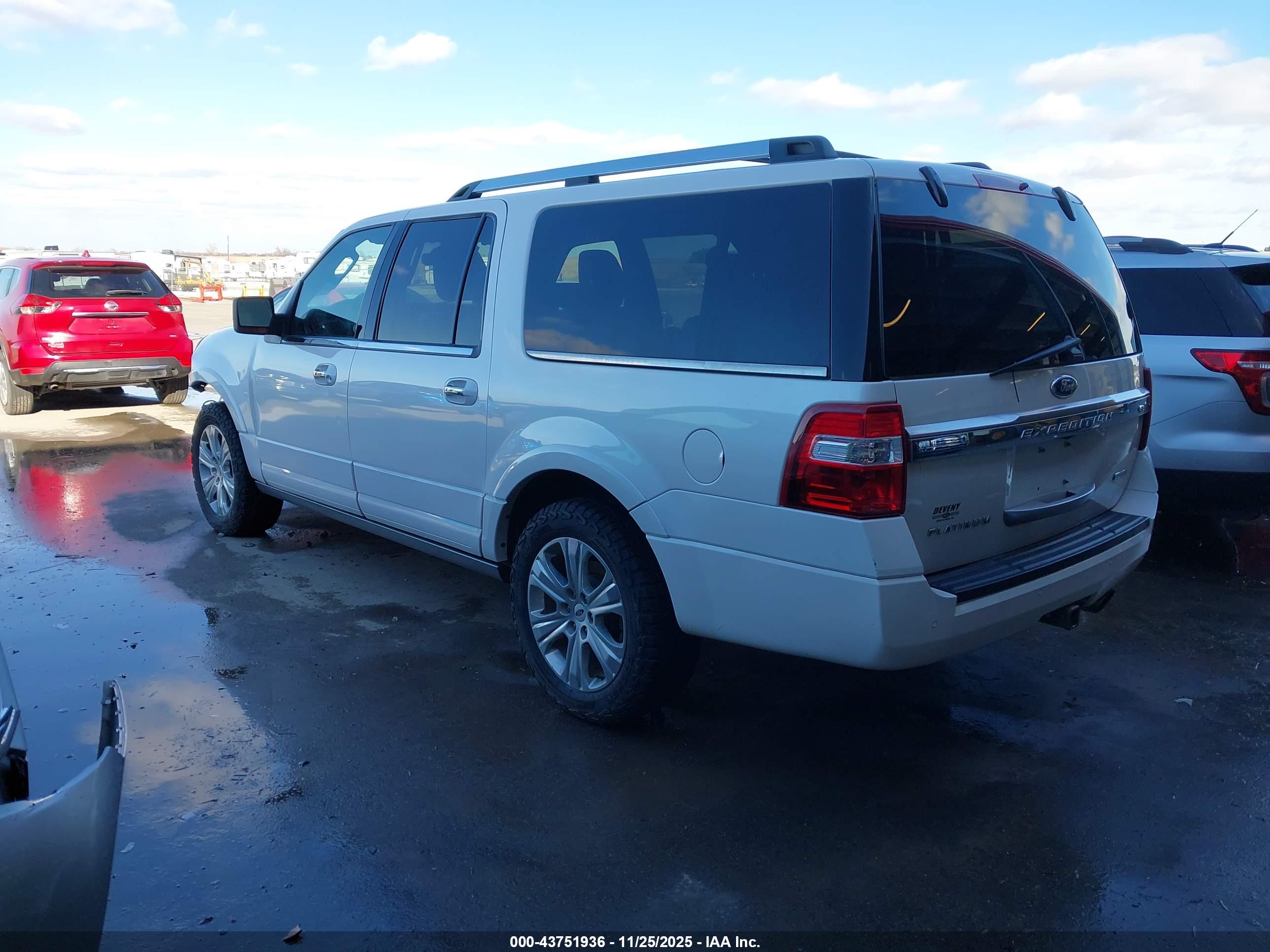 FORD EXPEDITION image 3