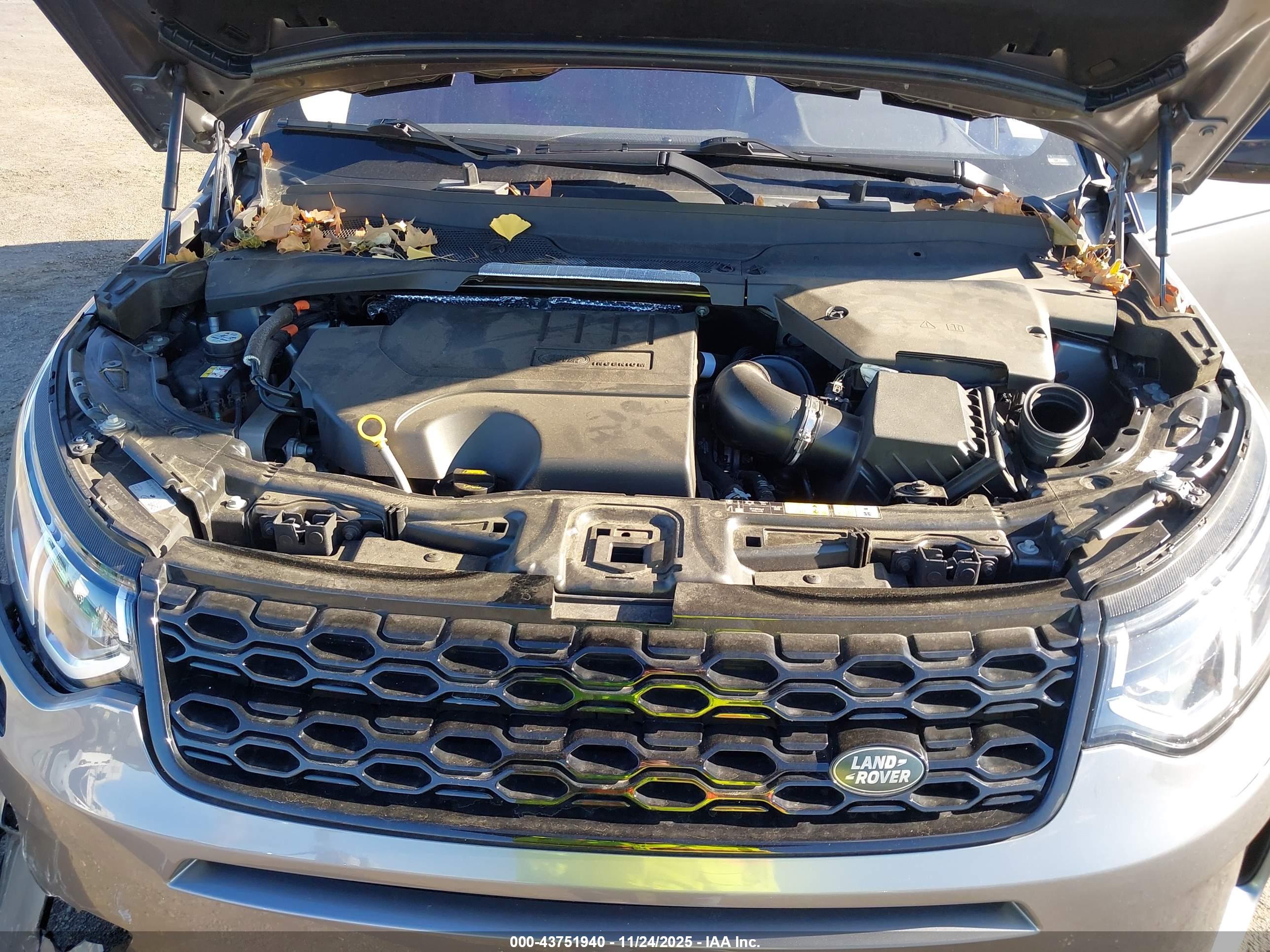 LAND ROVER image 10